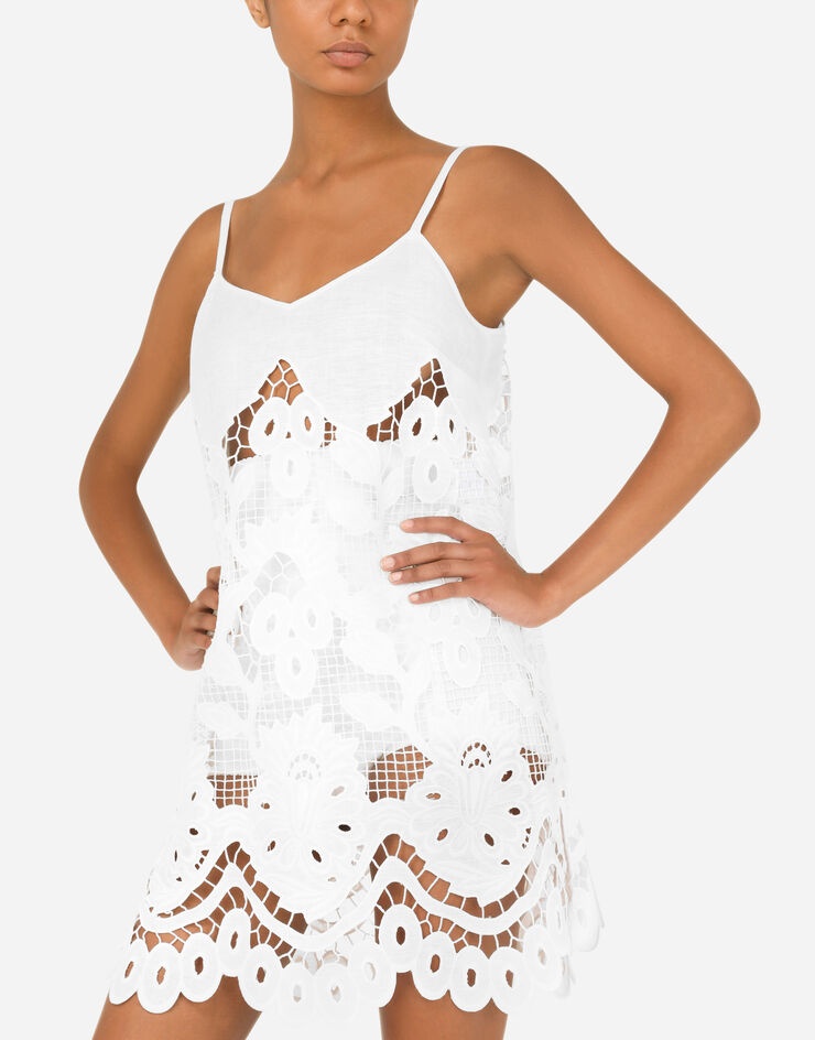 Short dress with openwork embellishment - 4