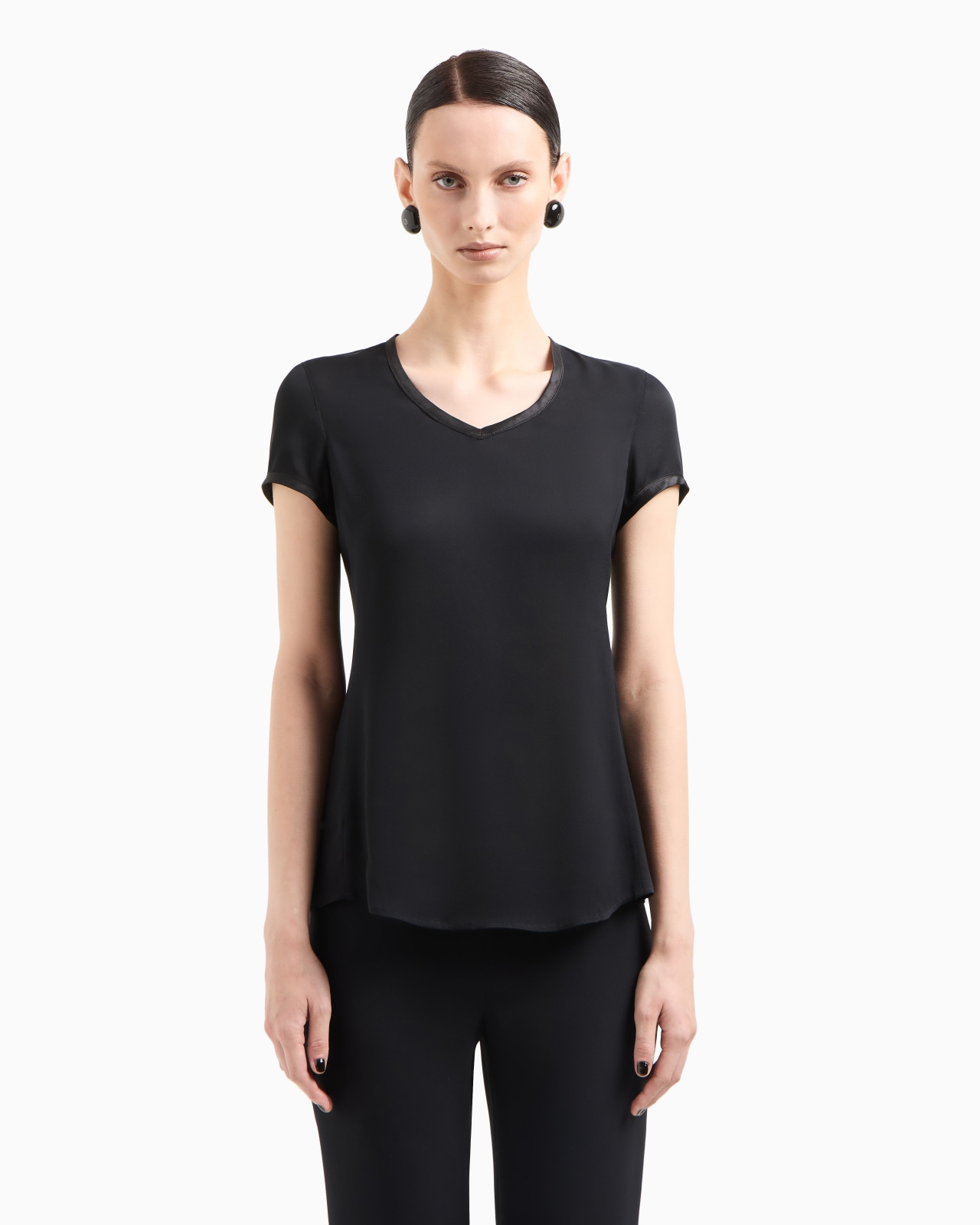 Silk charmeuse blouse with V neckline - 4
