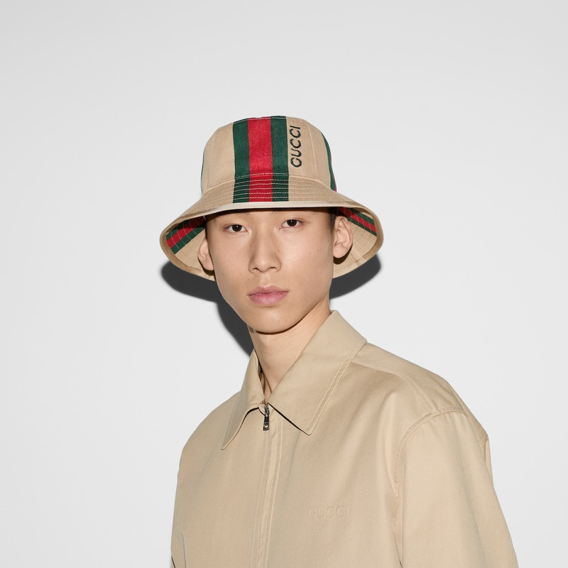 Bucket hat with Web 4