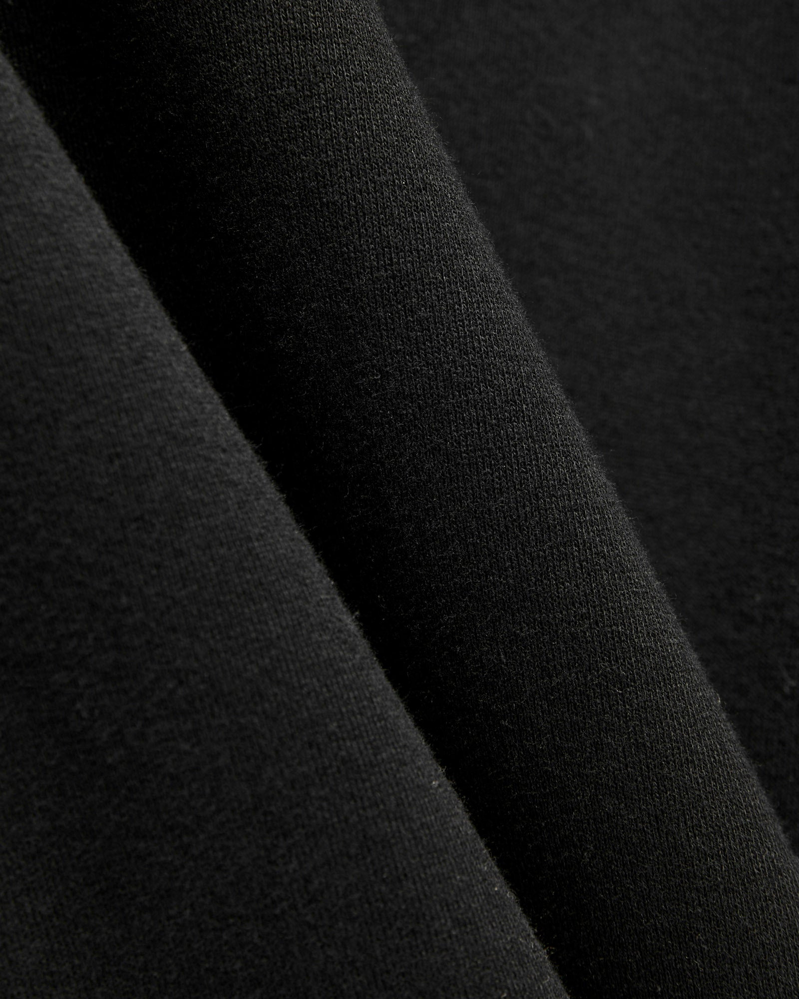 Azuma-Knit Fleece Pullover Hoodie in Black - 6