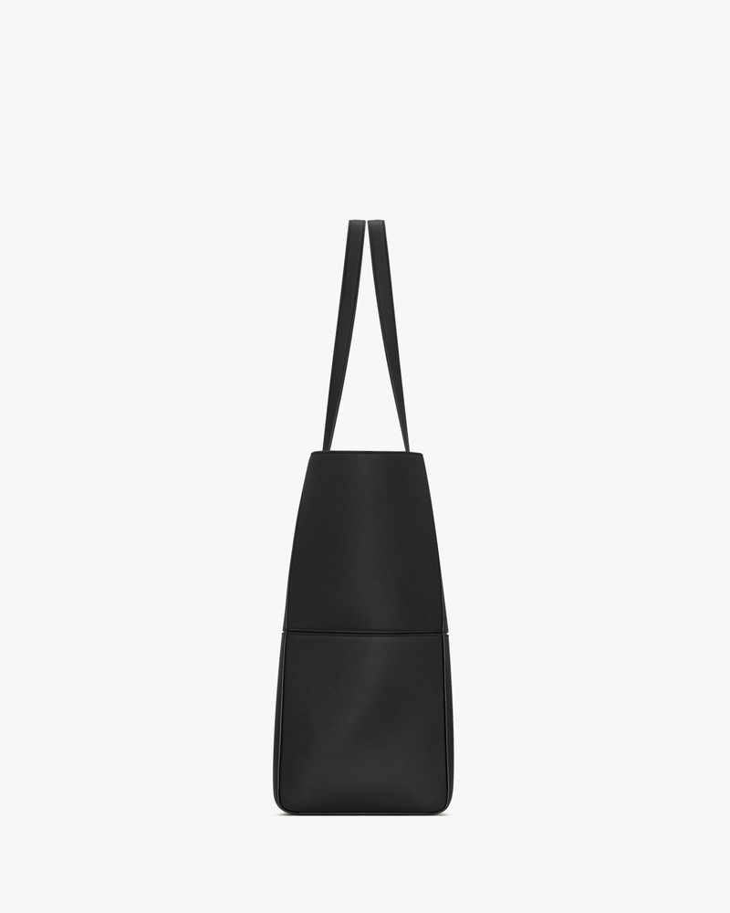 SAINT LAURENT PARIS 4 CARRÉ TOTE IN LEATHER 3