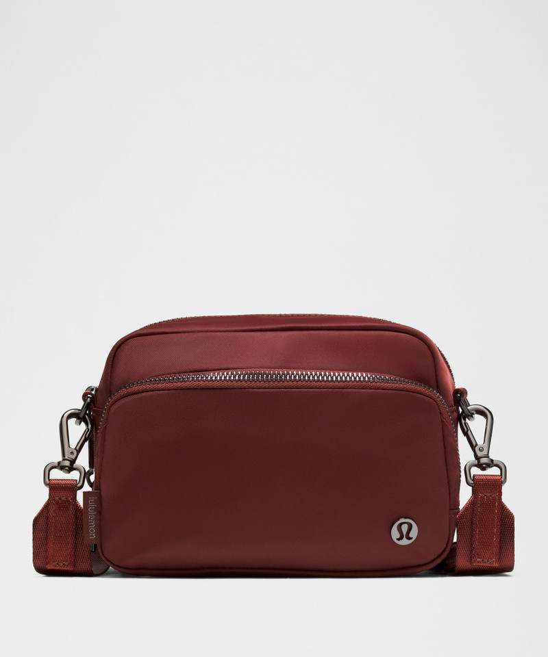 Everywhere Crossbody Bag 2L *Metal Hardware 1