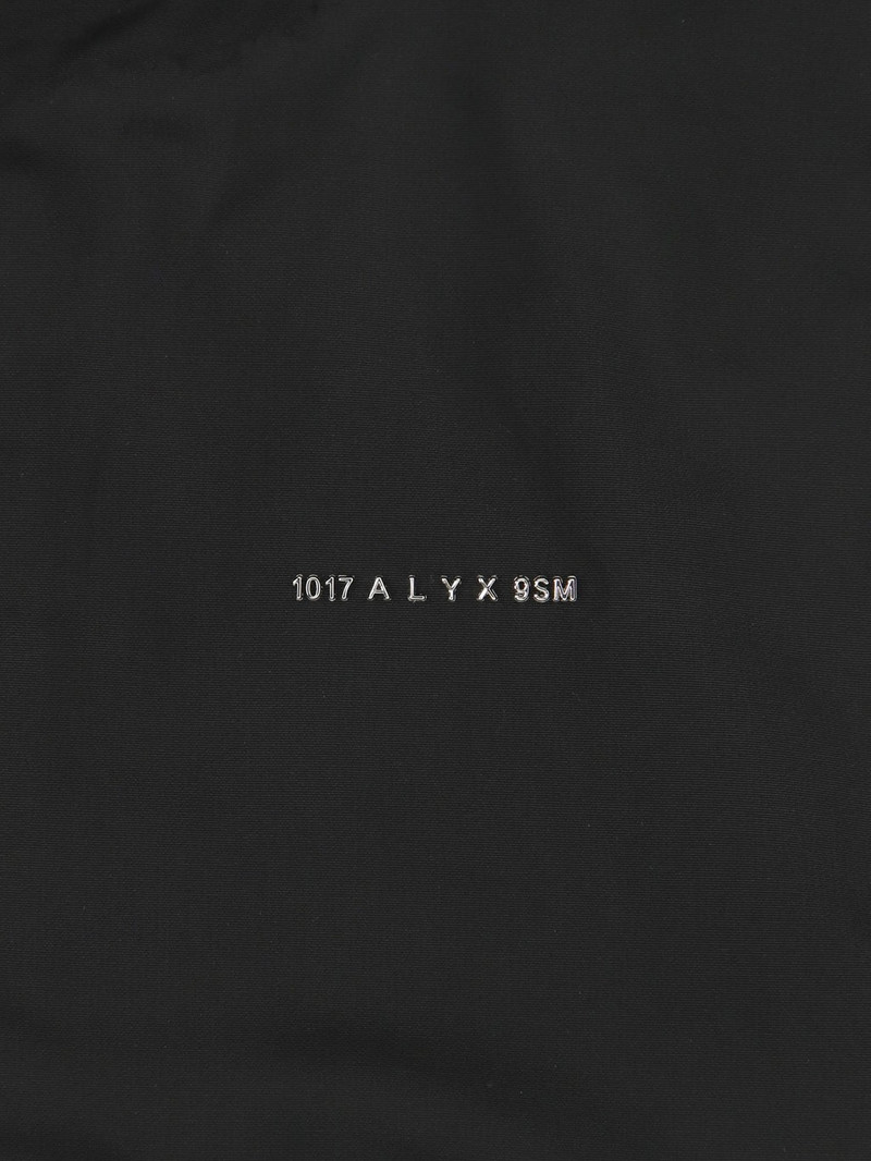 TRACK WINDBREAKER 10