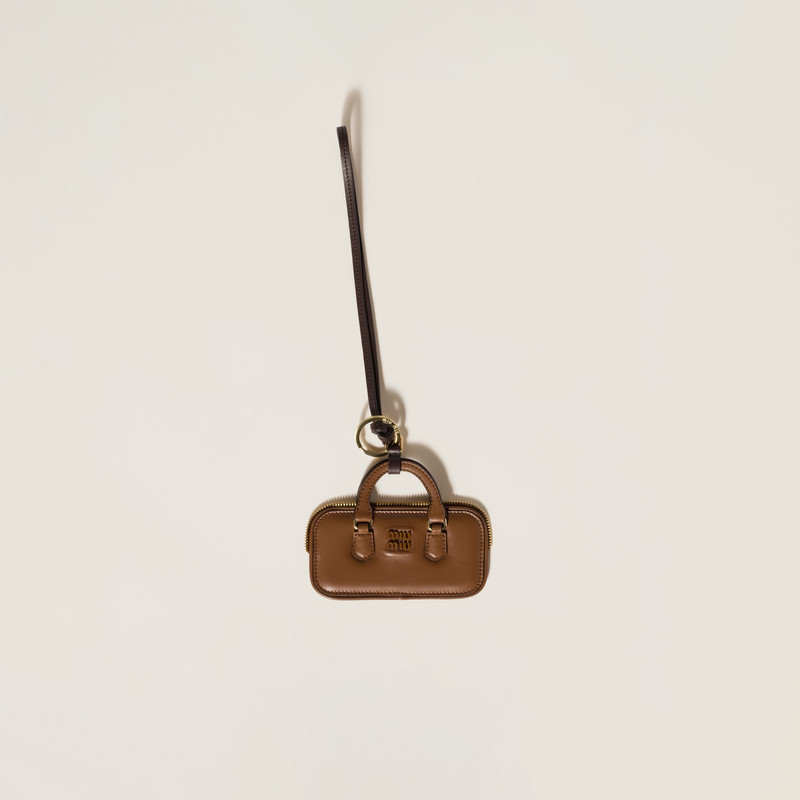 Arcadie leather trick - 1