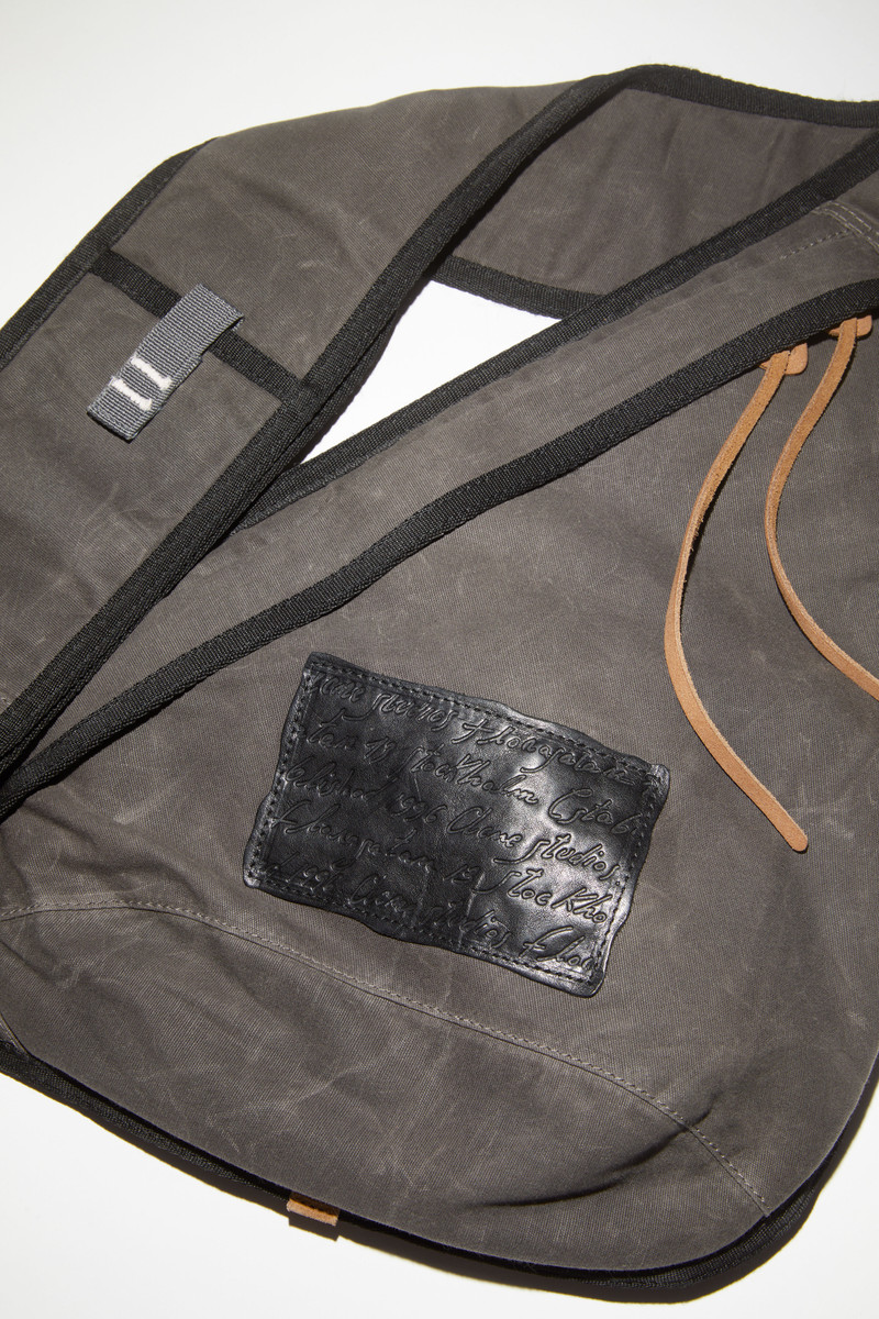 Sling backpack - Grey/black 5