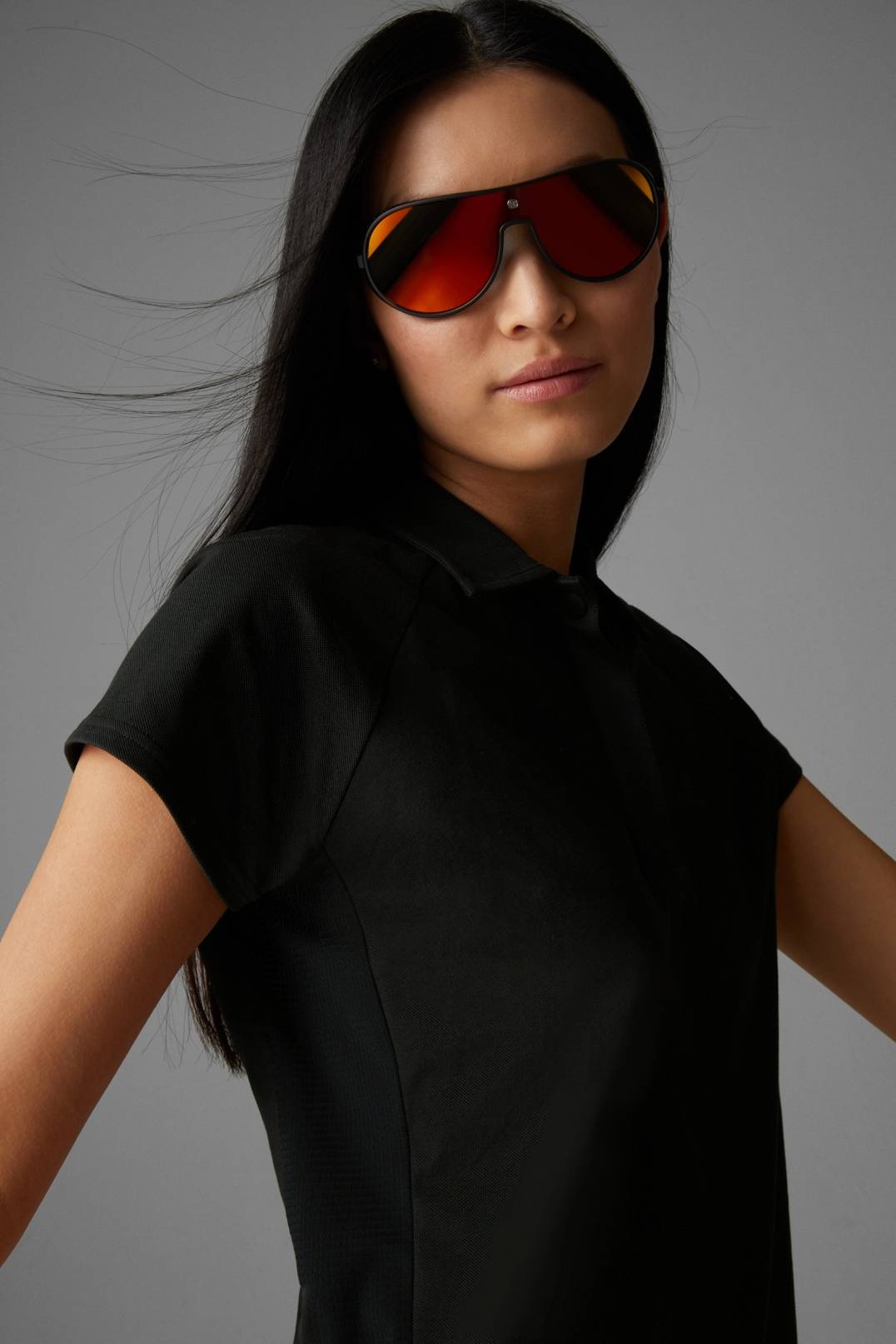 JENN FUNCTIONAL POLO SHIRT IN BLACK - 4