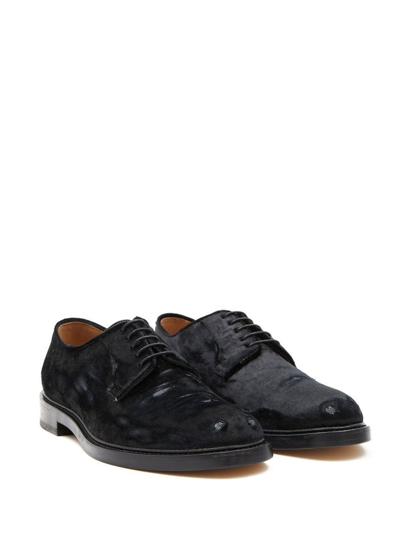 Maison Margiela distressed-finish lace-up shoes outlook