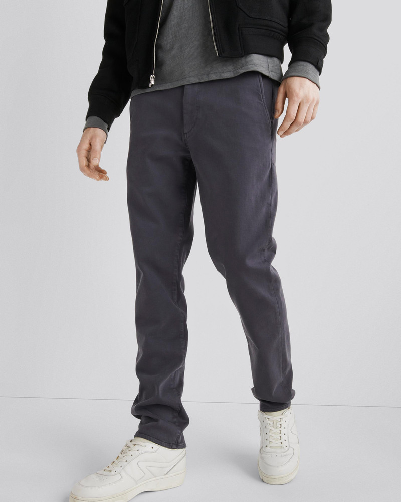 Fit 2 Action Loopback Chino
Slim Fit 2