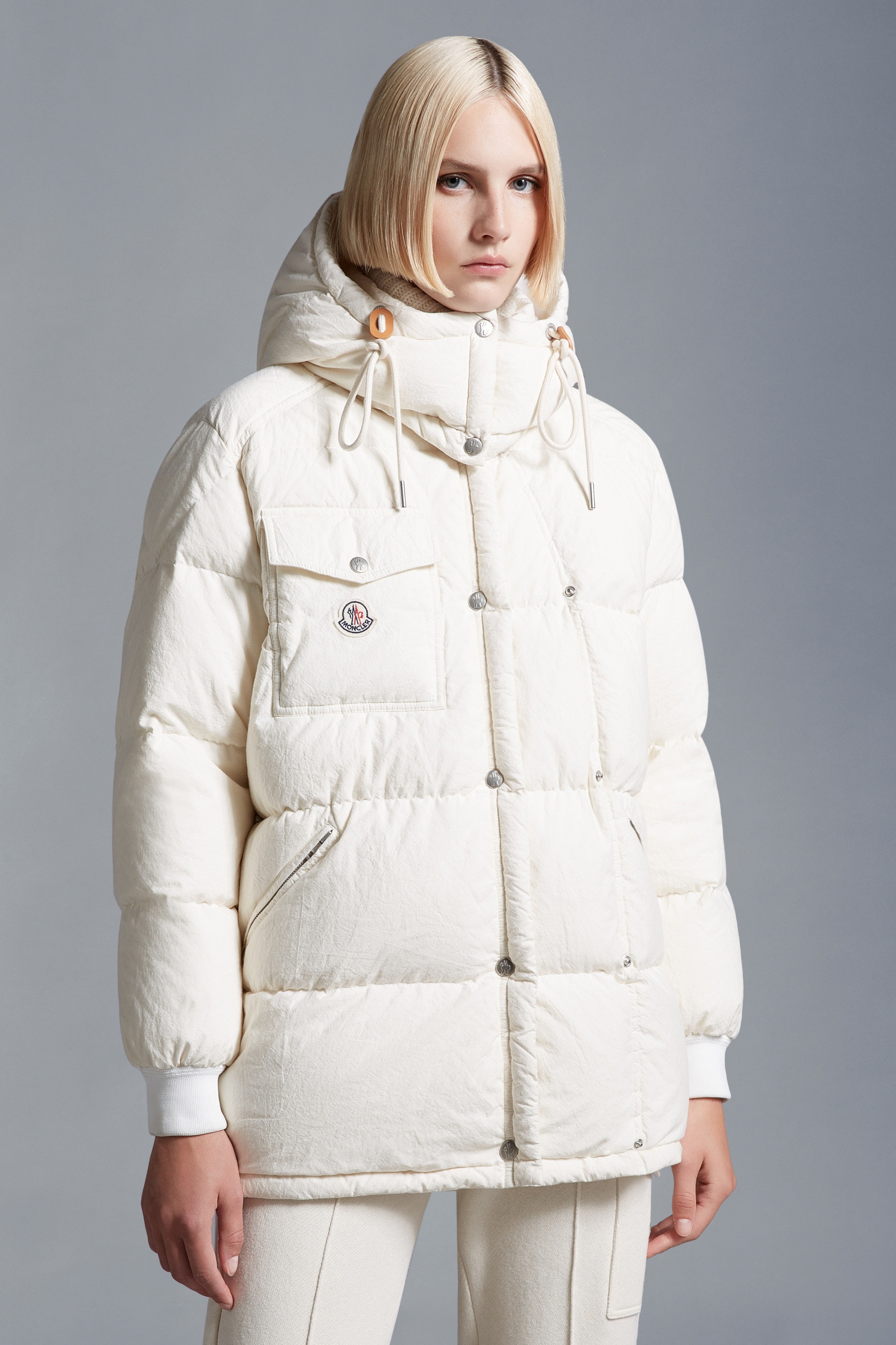 Moncler Karakorum Short Down Jacket Women - 3