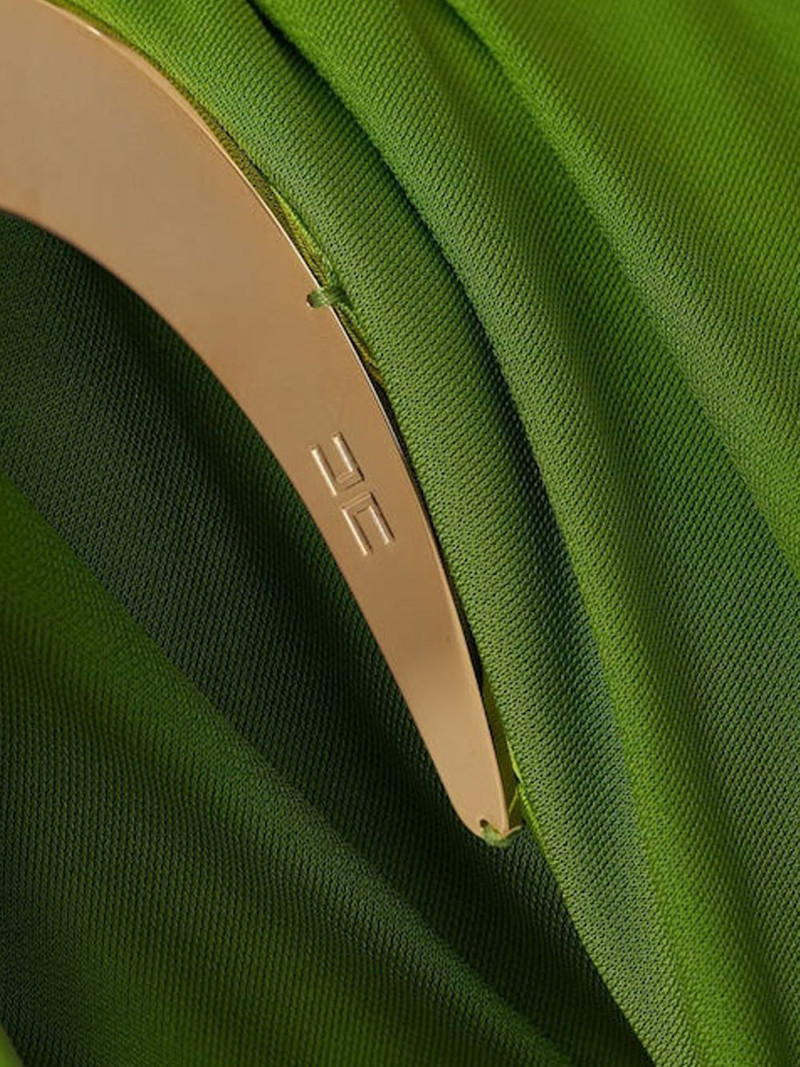 asymmetric-sleeve body 3