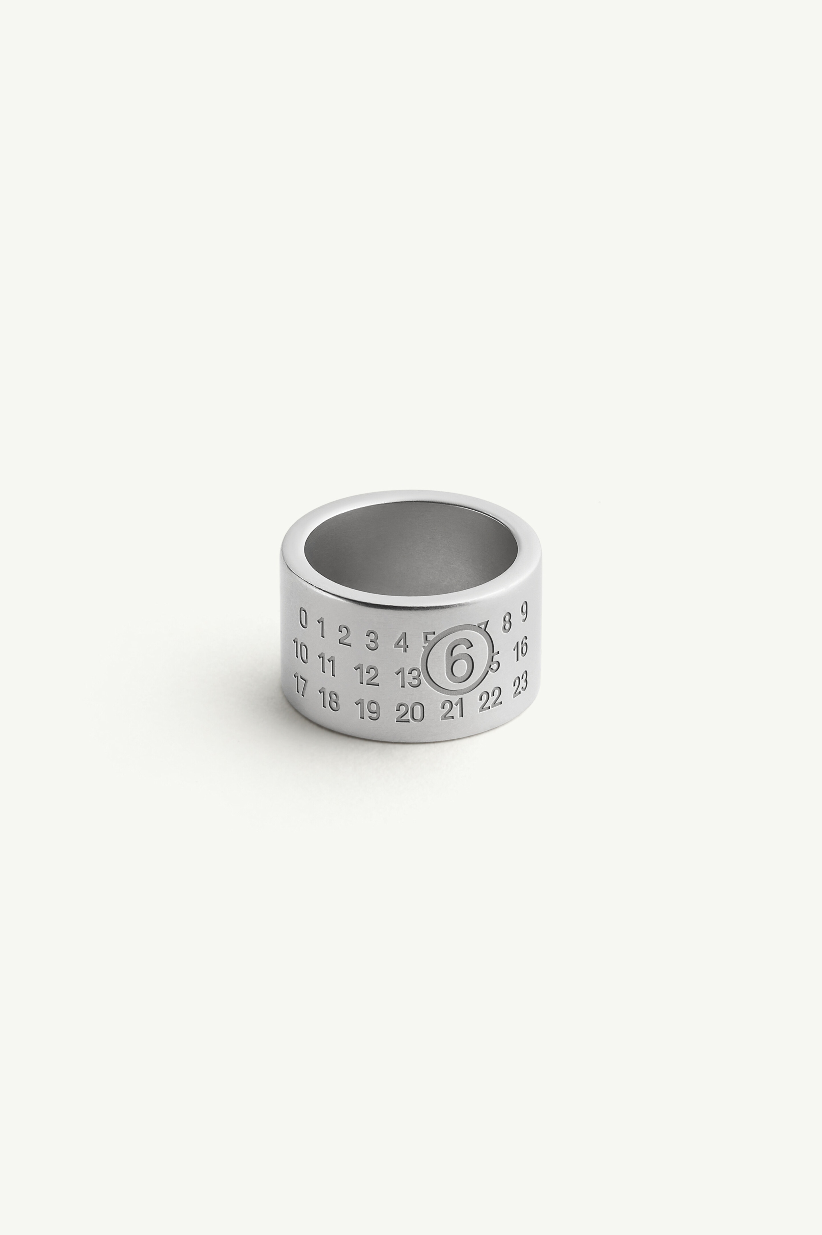 【MM6 Maison Margiela】W Numeric Minimal Signature Ring Silver 'Year of the Snake' Numeric Minimal Signature Ring by