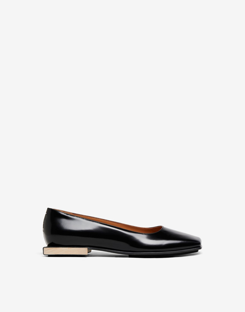 Square-toe ballerina flats 1