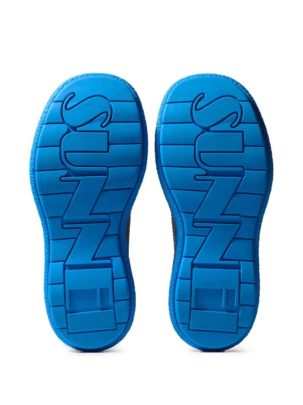 Cemento slippers - 3