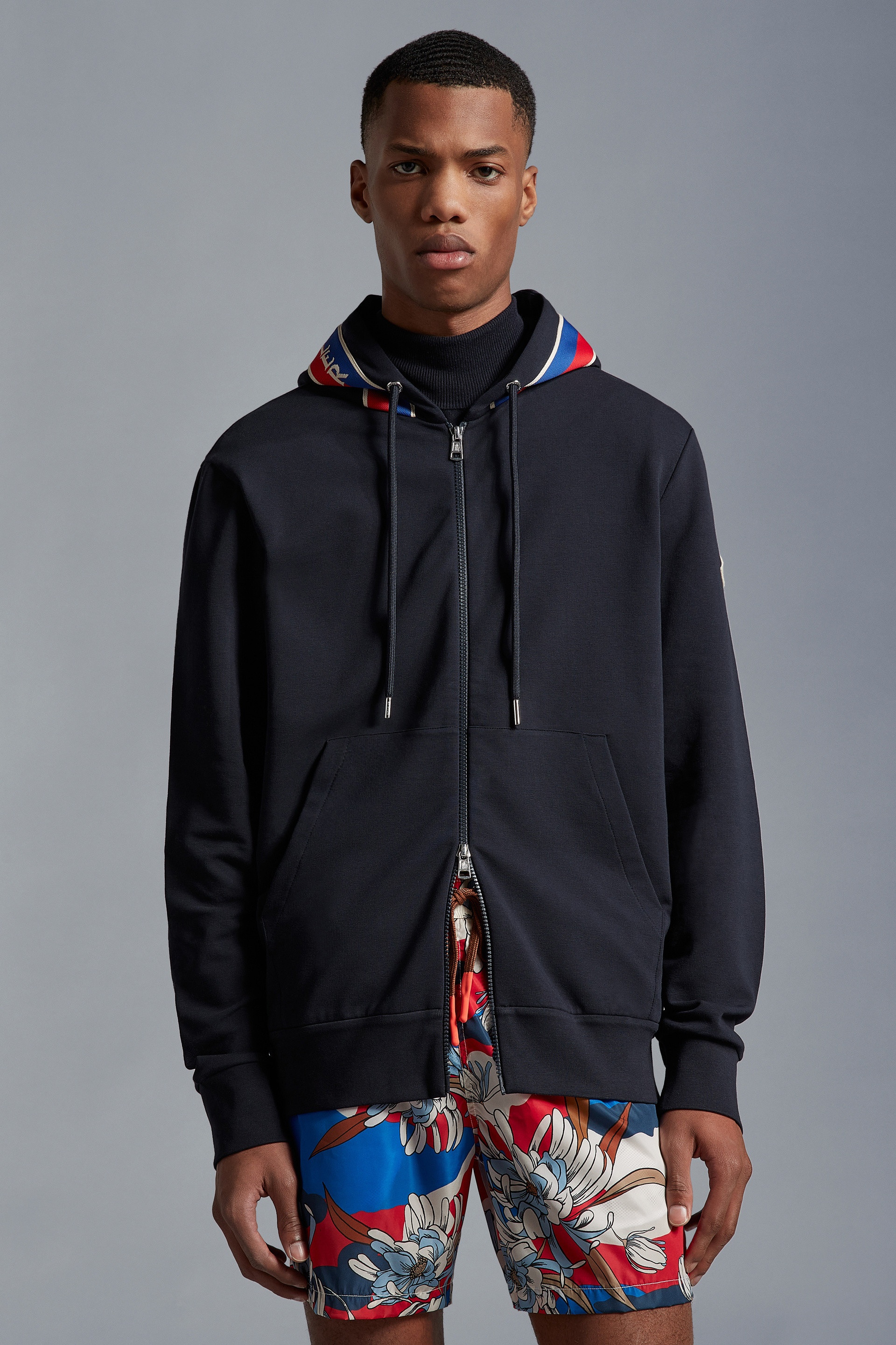 直営店買付【MONCLER】ZIP-UP SWEATSHIRT スウェット ロゴ MONCLER X MERCEDES-BENZ ZIP-UP SWEATSHIRT BY NIGO – Suit