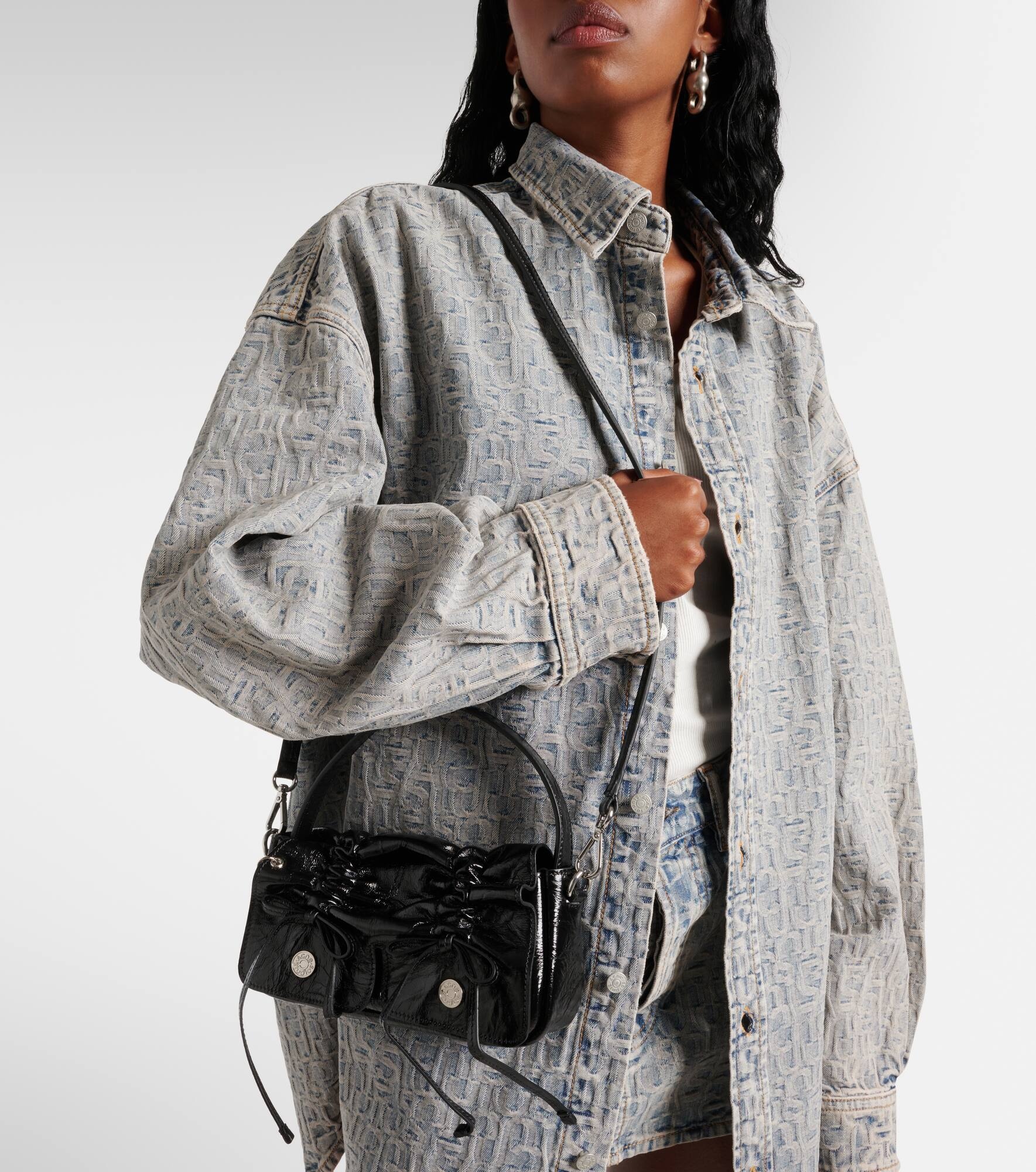 Multipocket leather shoulder bag - 7