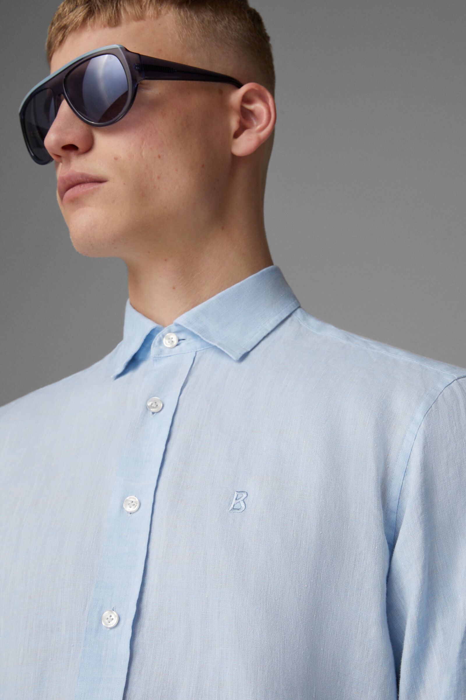 Timi Linen shirt in Light blue - 4