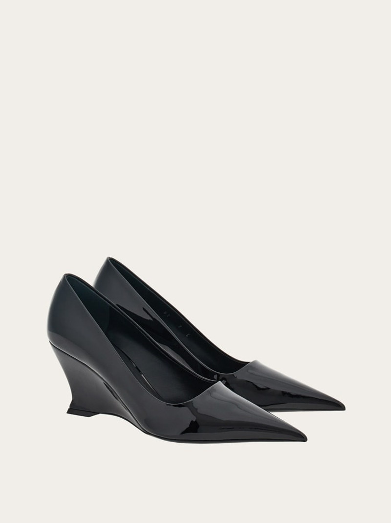 PUMP SHOE WITH WEDGE HEEL 4