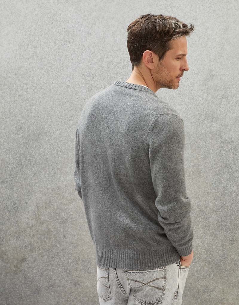 Brunello Cucinelli Cashmere sweater outlook