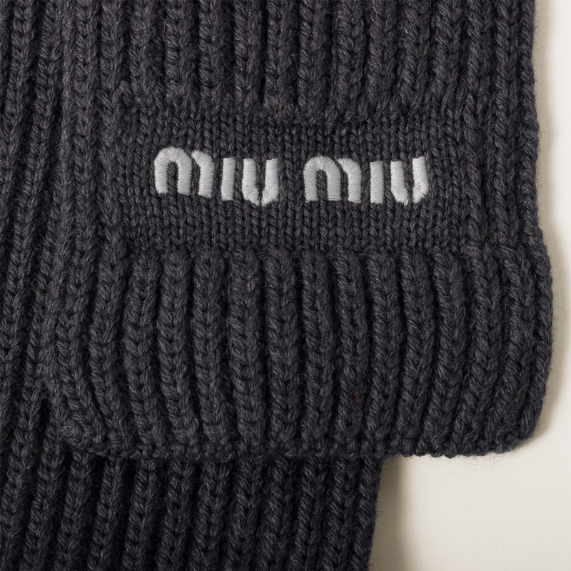 Miu Miu Wool scarf outlook