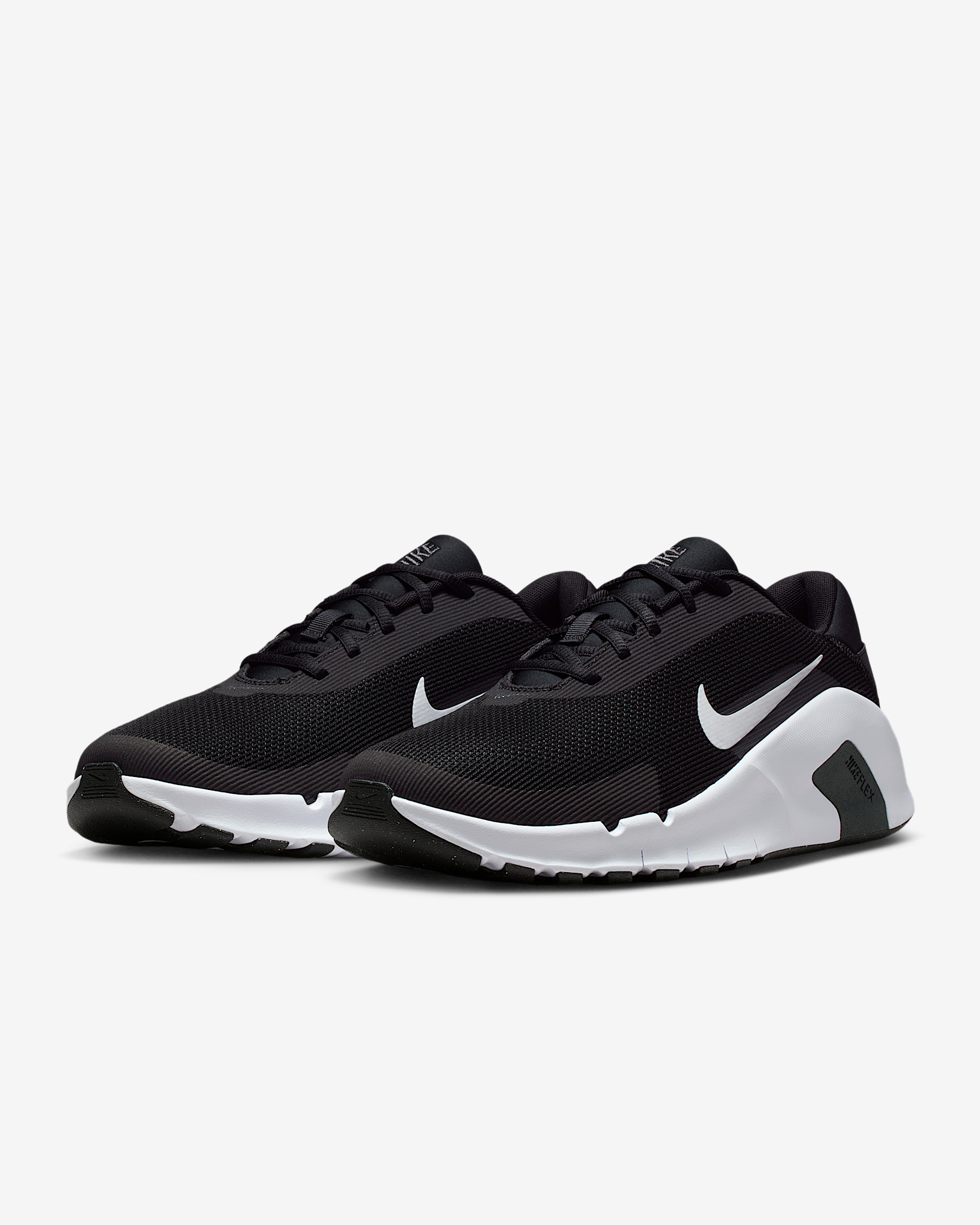 Nike Flex Train Men's Workout Shoes (Extra Wide) - 5