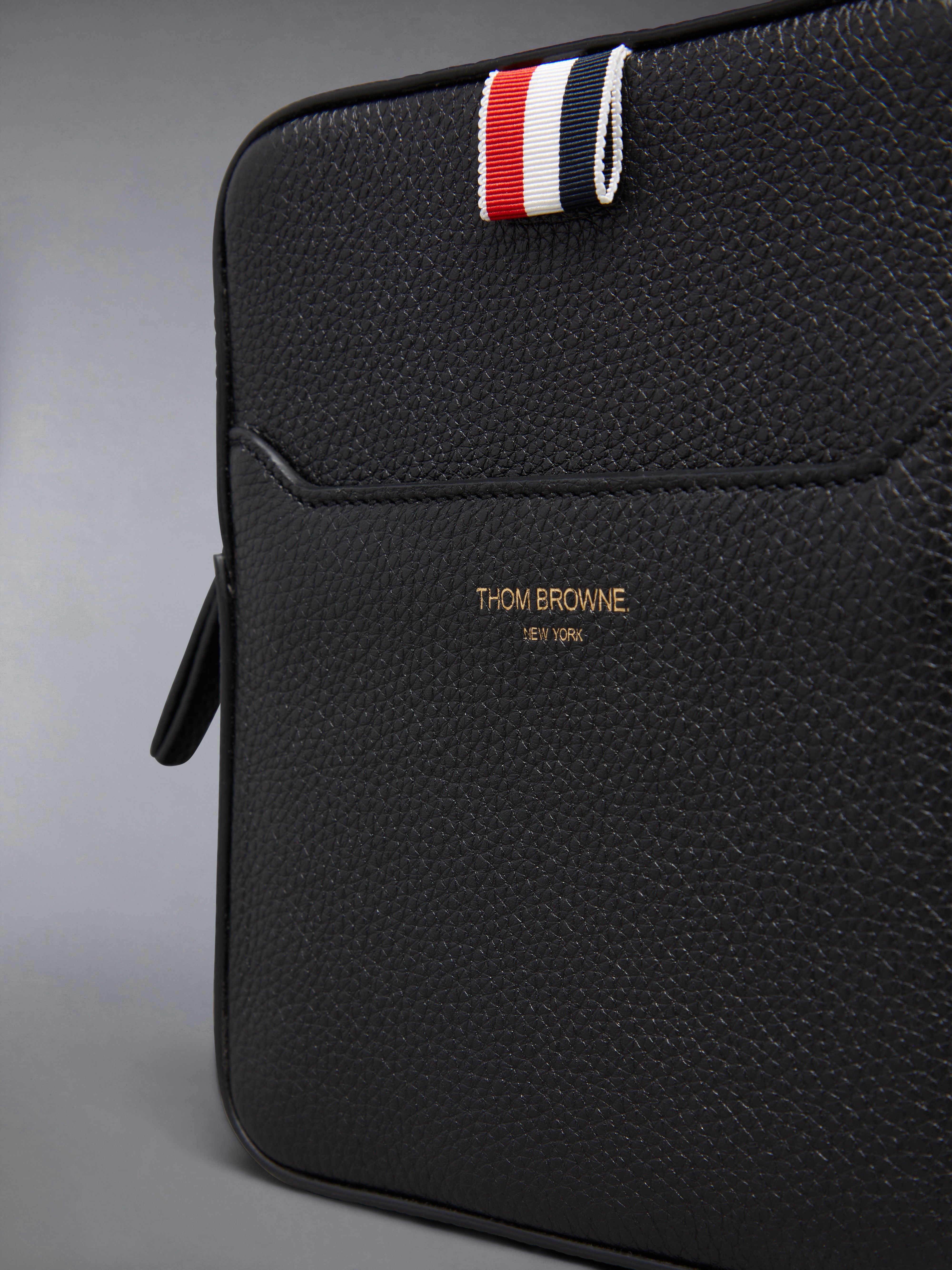 SOFT PEBBLE GRAIN 4-BAR VERTICAL CAMERA BAG - 6