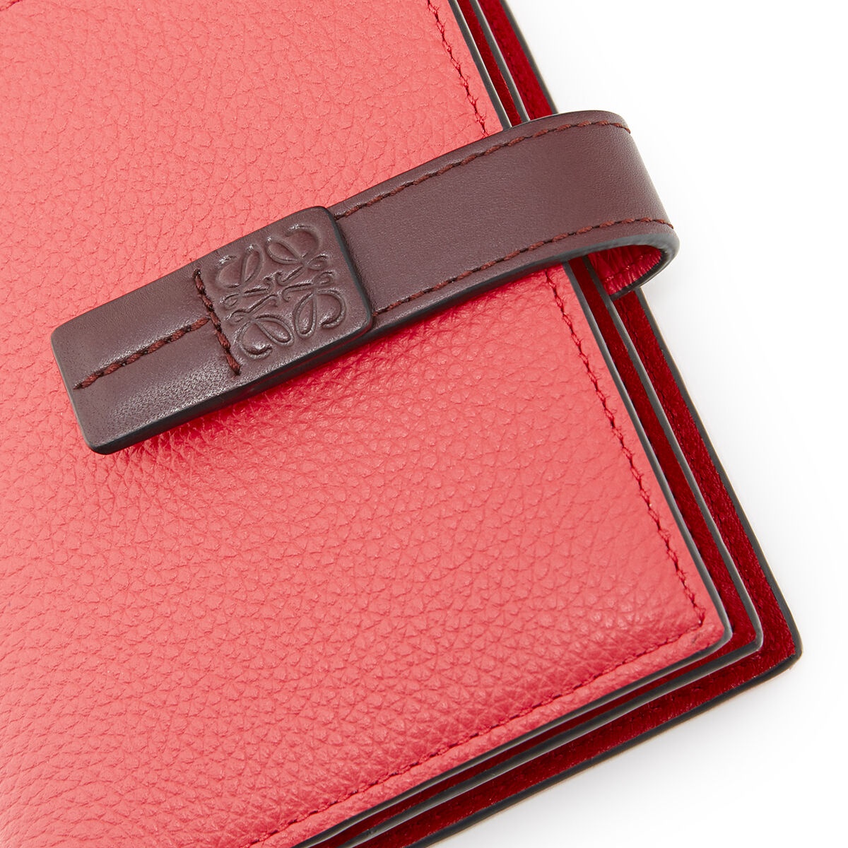 Compact zip wallet in soft grained calfskin - 9