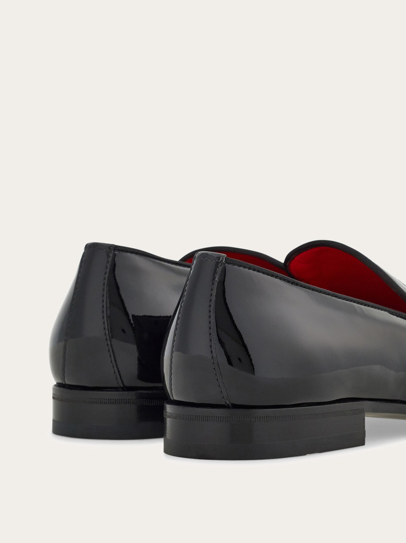 Gancini 장식과 Moccasin 4