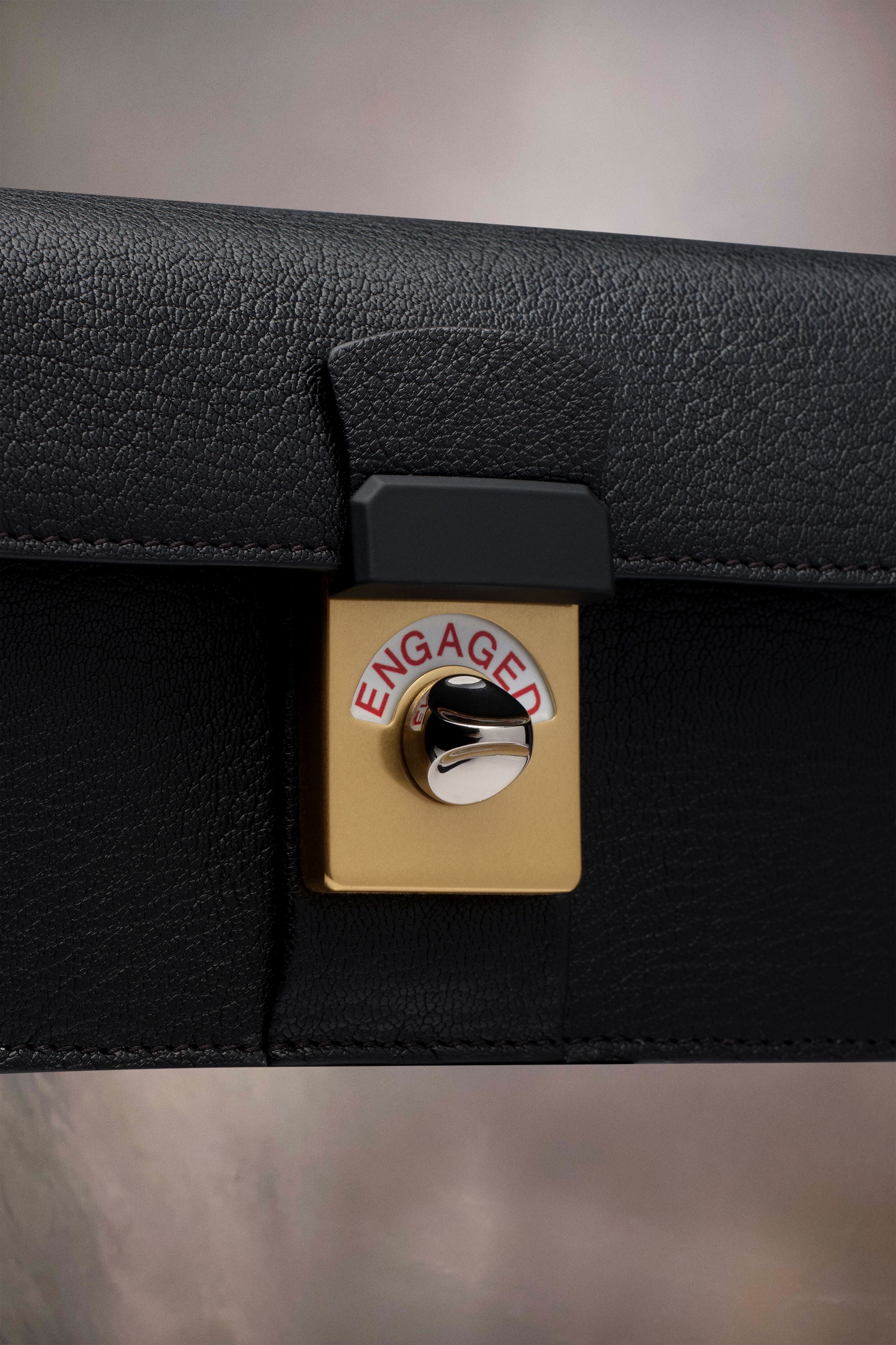 New Lock horizontal 3