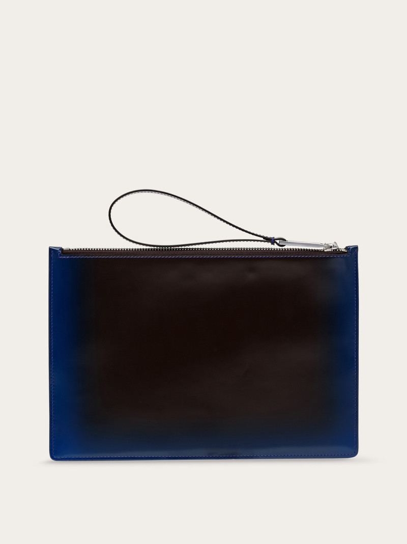 Item holder with nuanced detailing 3