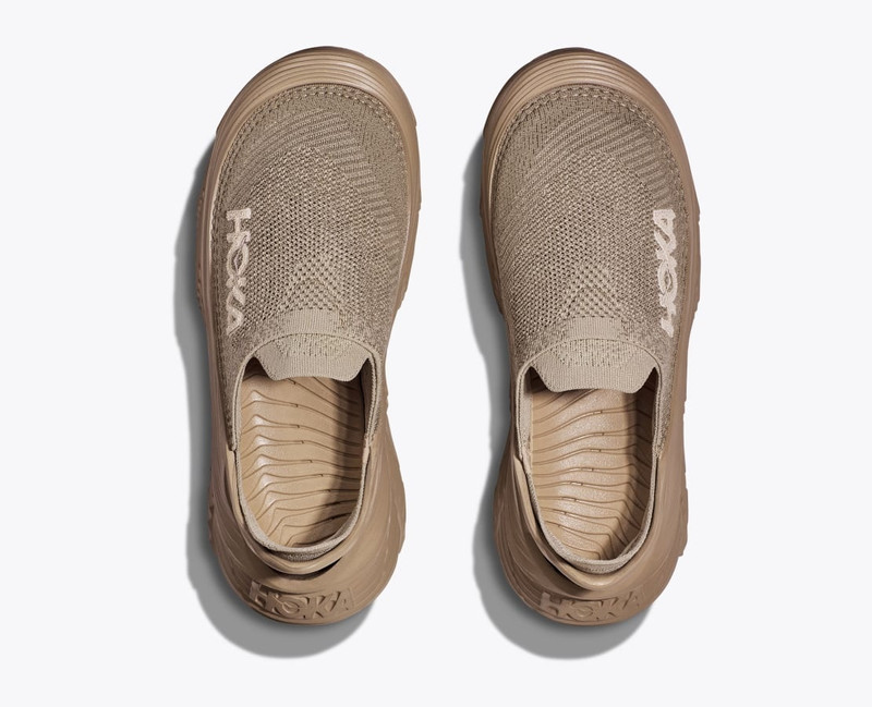 HOKA ONE ONE All Gender Restore TC outlook