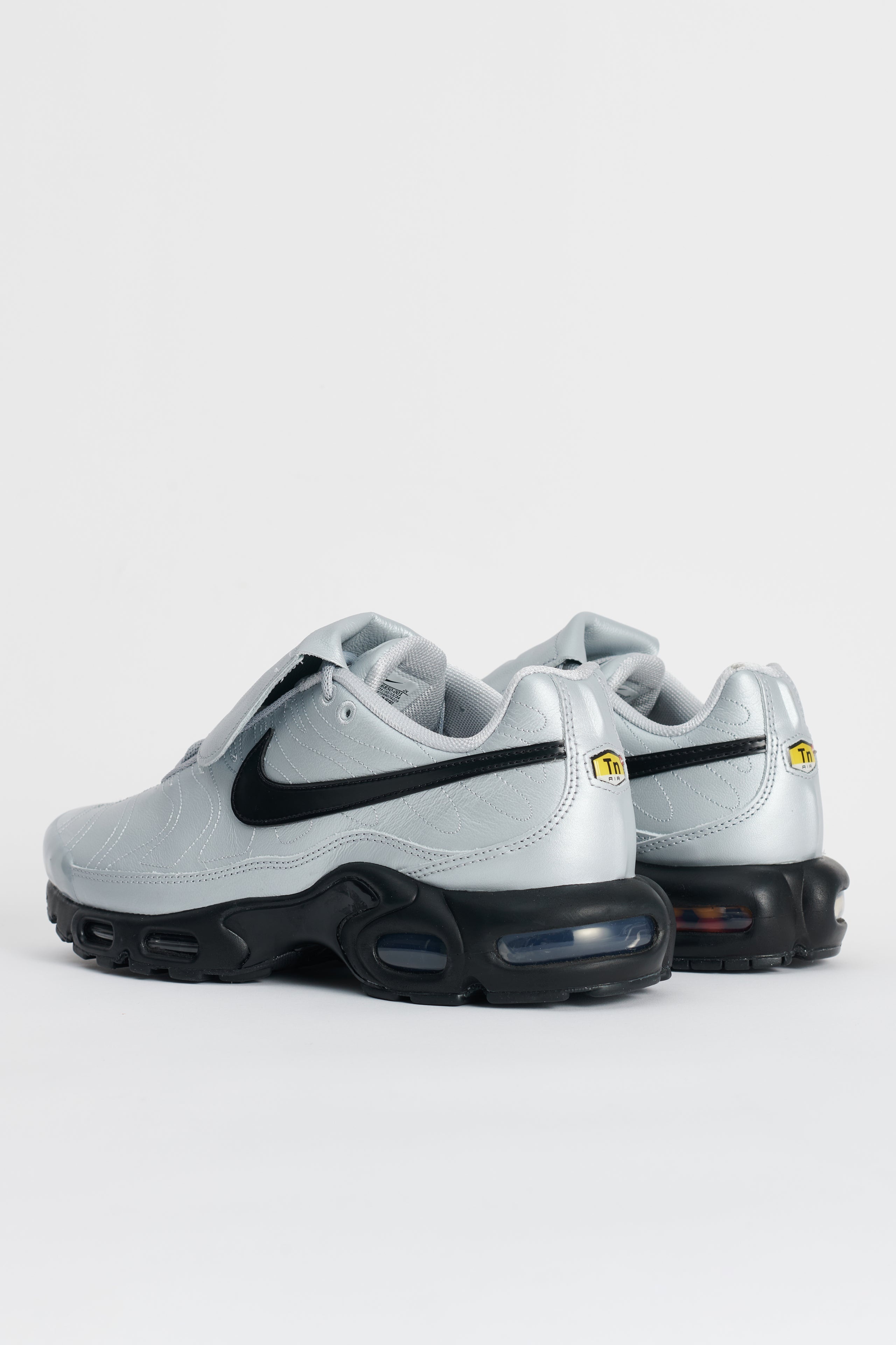 NIKE AIR MAX PLUS TNPO WOLF GREY / BLACK - 4