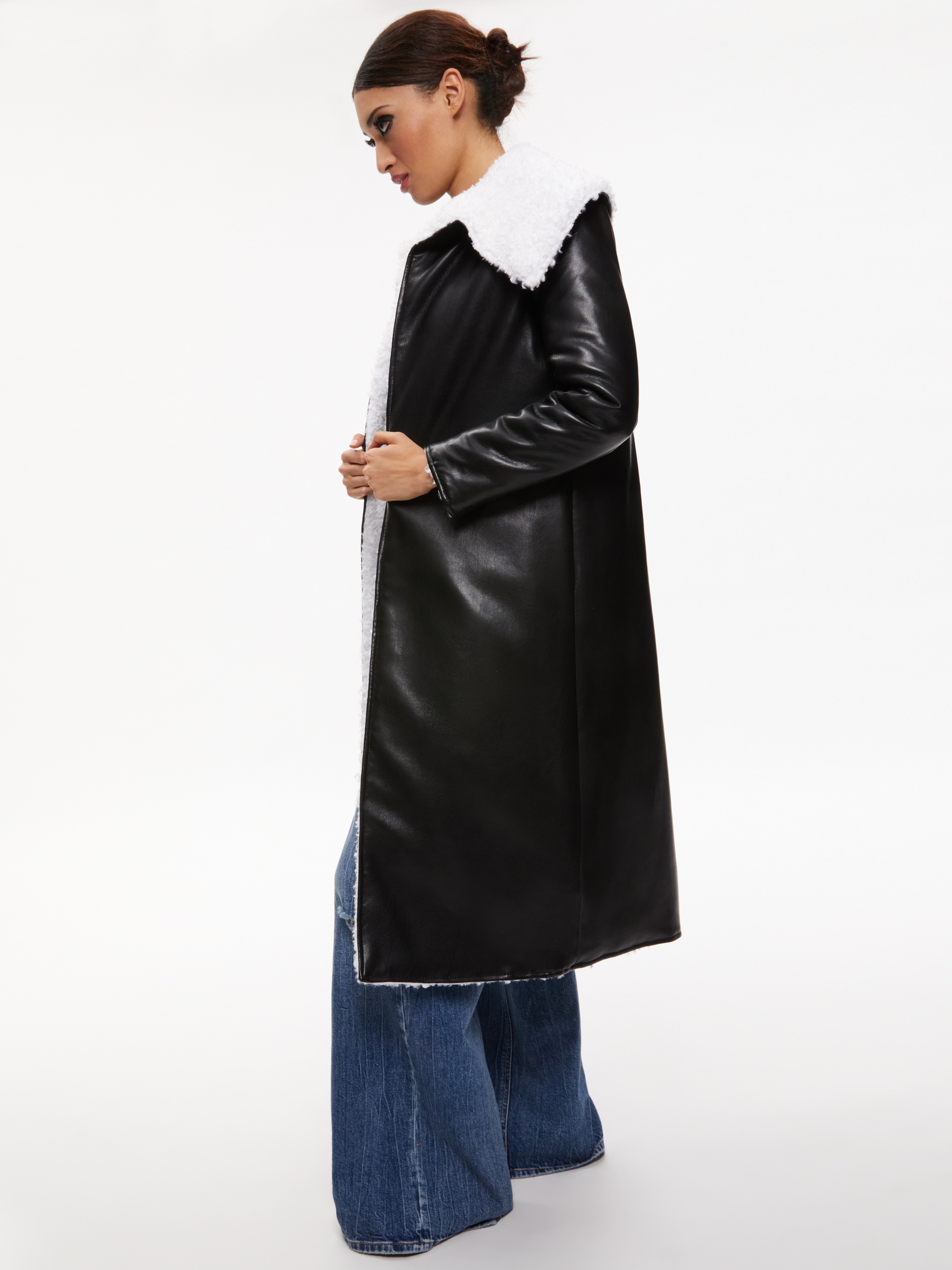 SHAN REVERSIBLE FAUX SHEARLING COAT - 4