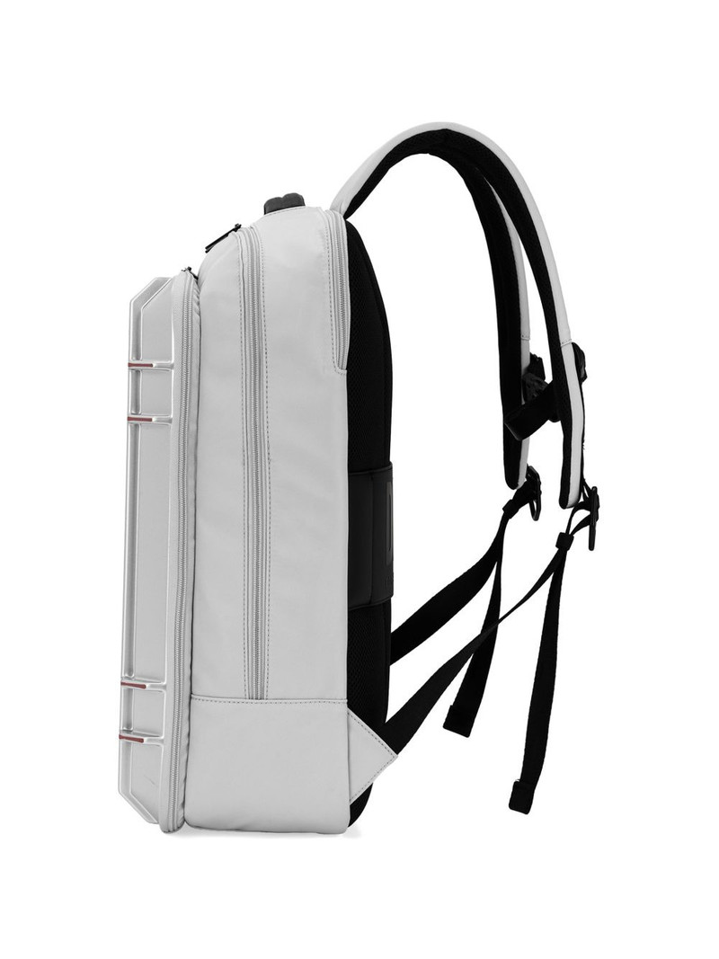 embossed-logo zipped backpack 4