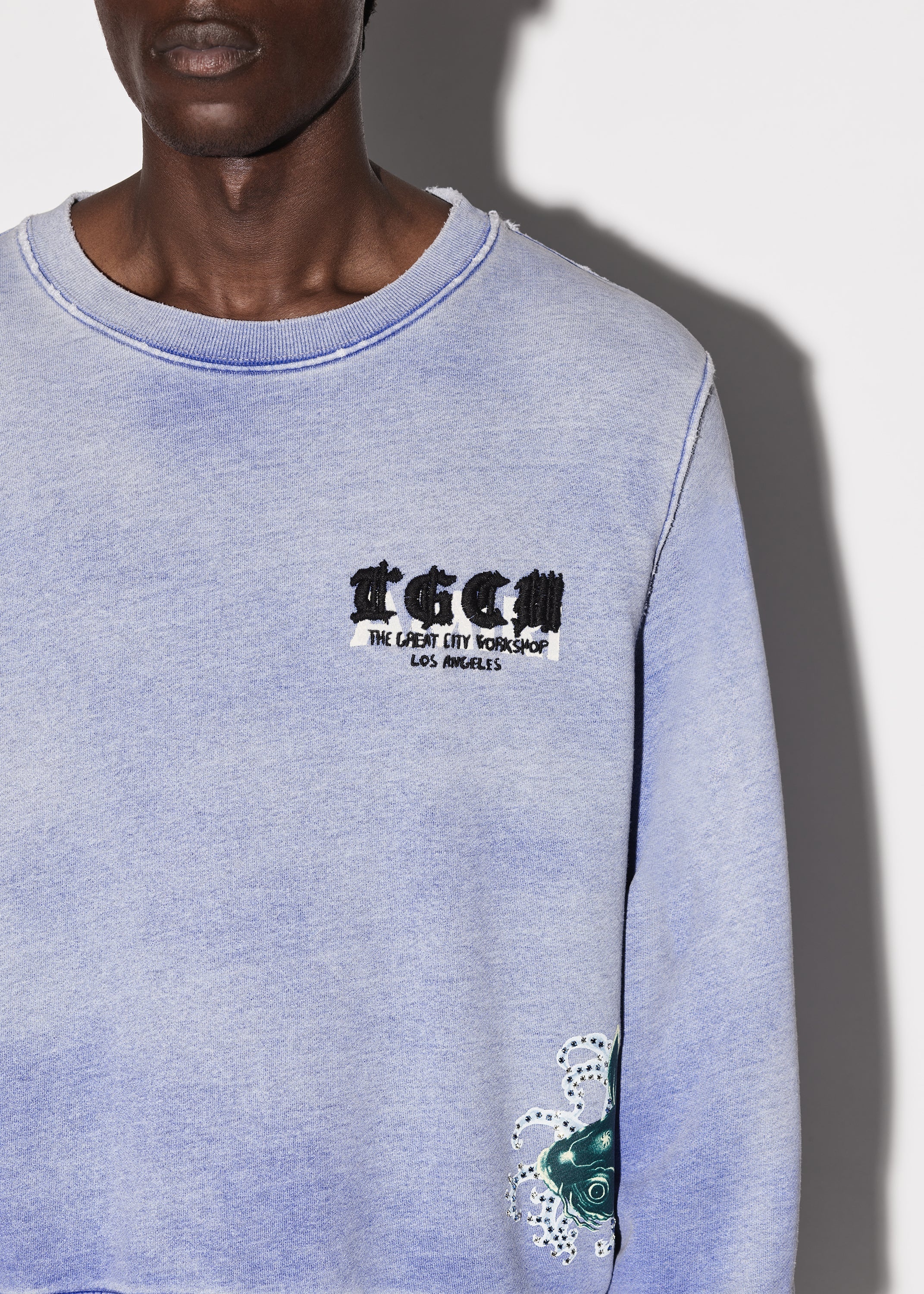T.G.C.W. CRYSTAL KOI WAVE CREWNECK - 5
