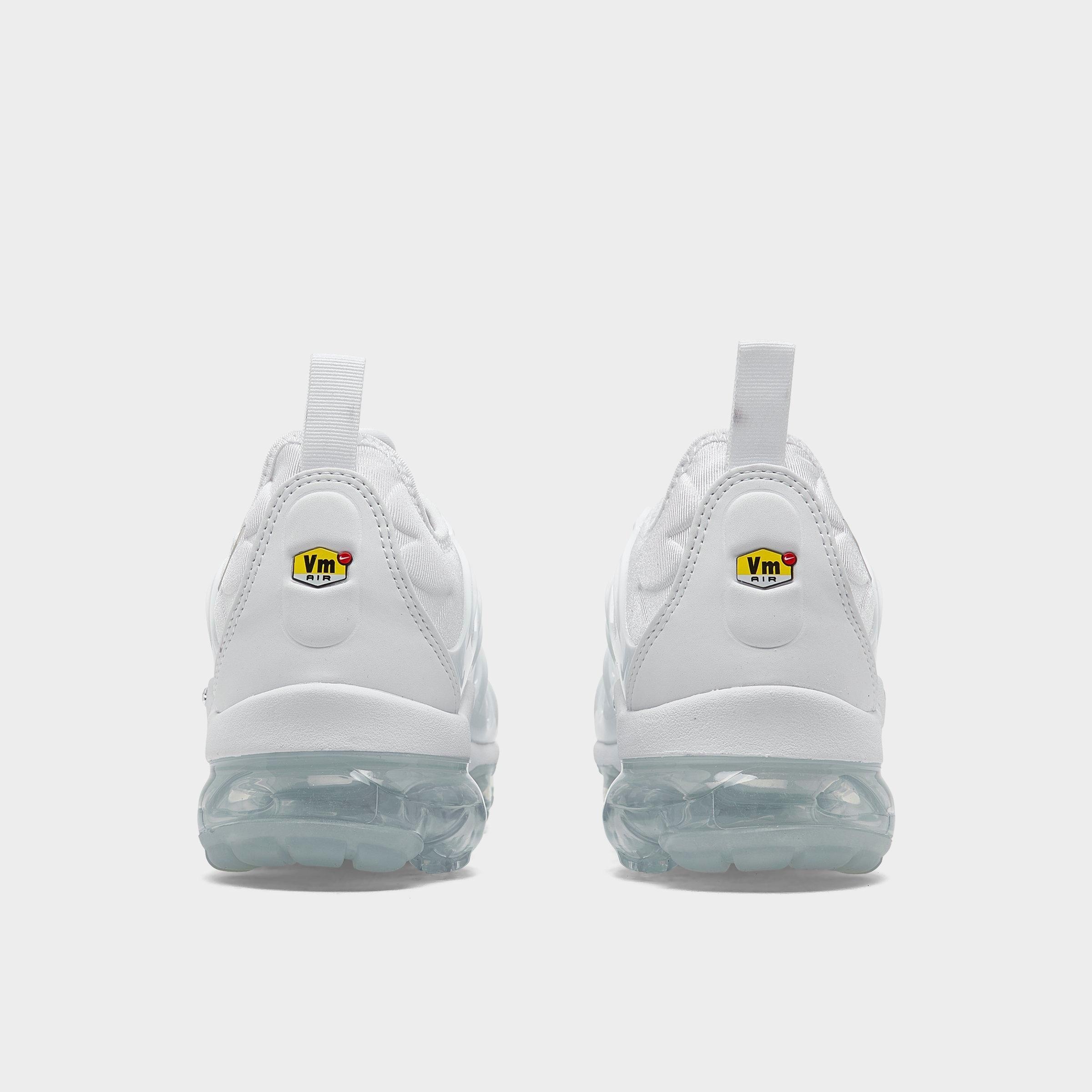 WOMEN'S NIKE AIR VAPORMAX PLUS RUNNING SHOES (BIG KIDS' SIZING AVAILABLE) - 4