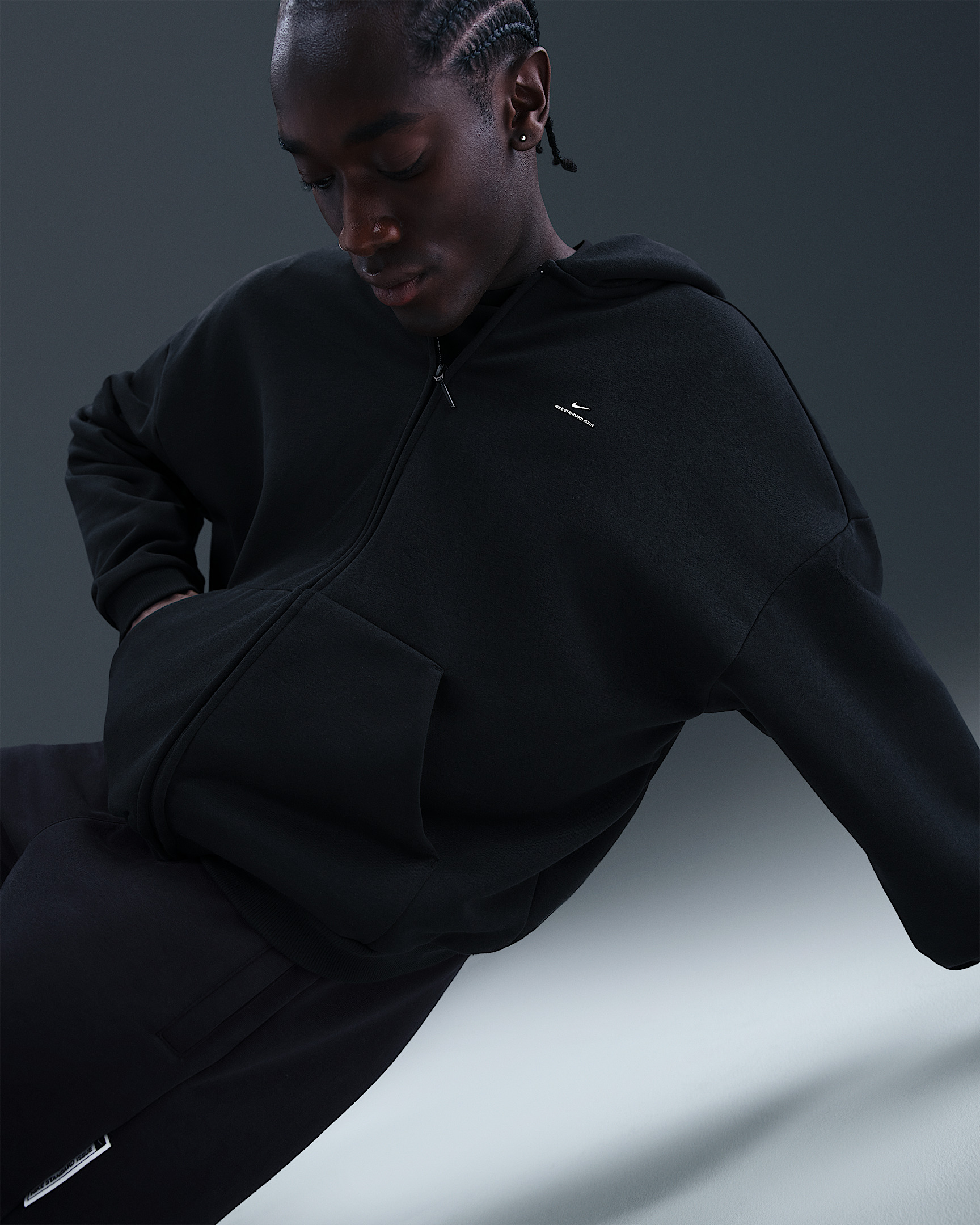 Nike Standard Issue Men's Therma-FIT Full-Zip Basketball Hoodie - 3