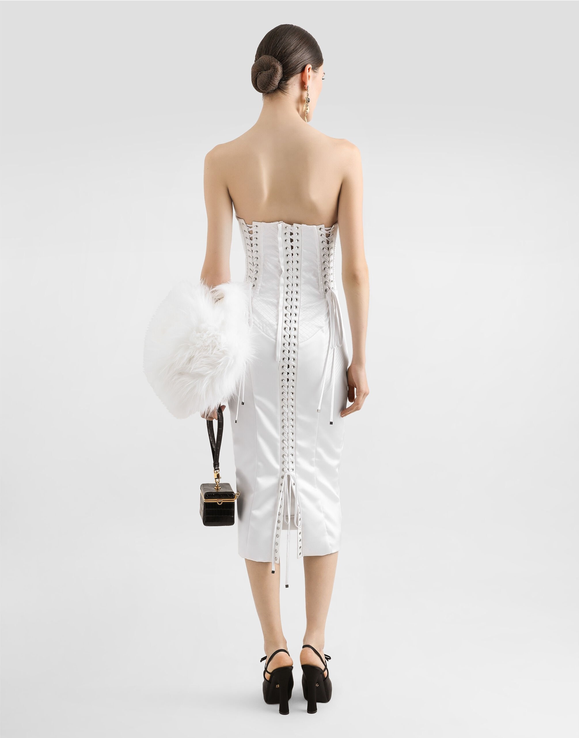 Strapless satin dress with corset details - 3