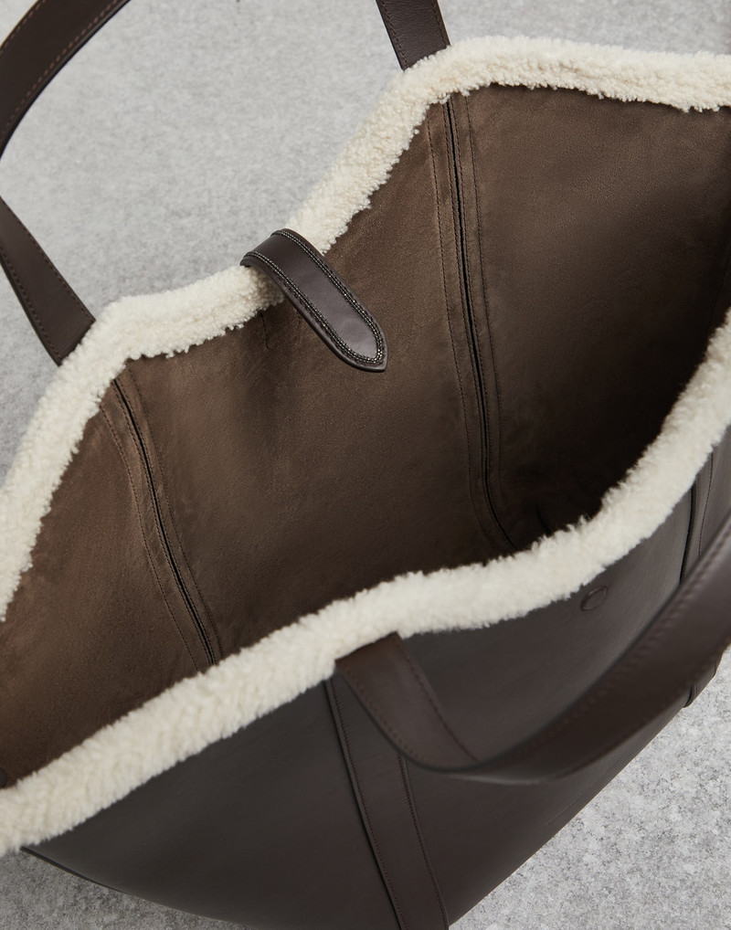 Matte calfskin shopper bag with merino shearling trims and monili 5