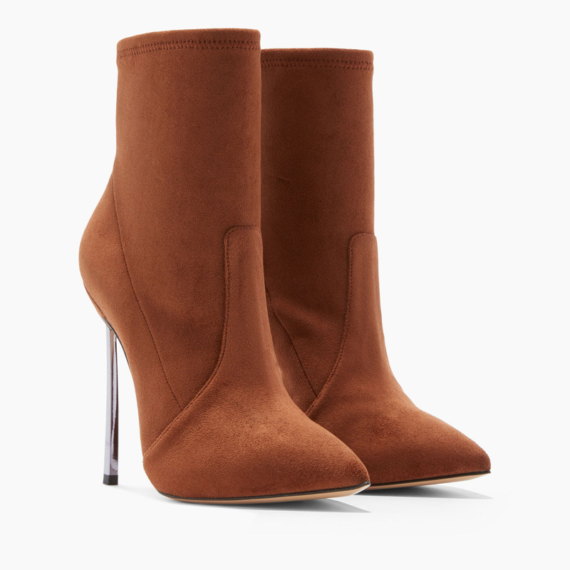 CASADEI Blade outlook