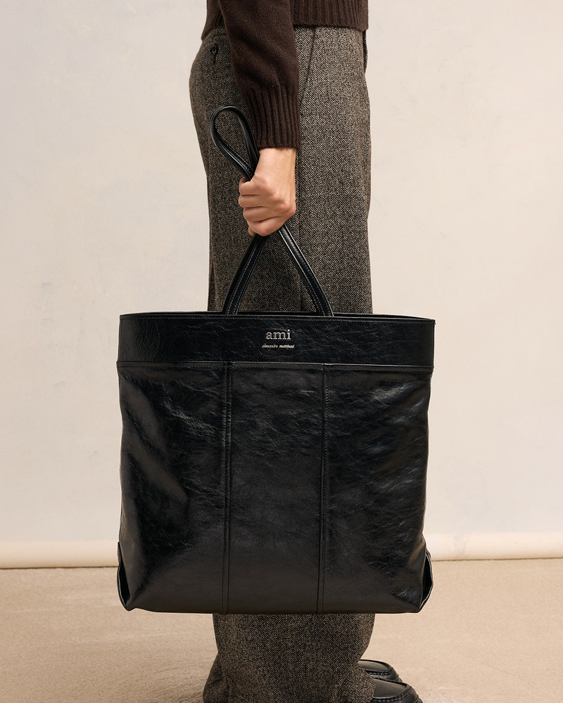 AMI Paris NORTH SOUTH AMI TOTE BAG outlook
