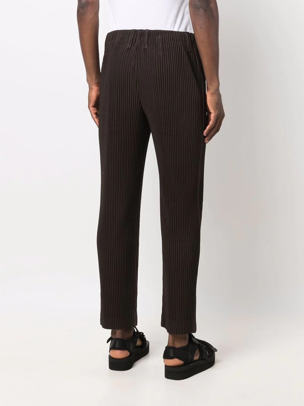 plisse-detail straight-leg trousers - 4