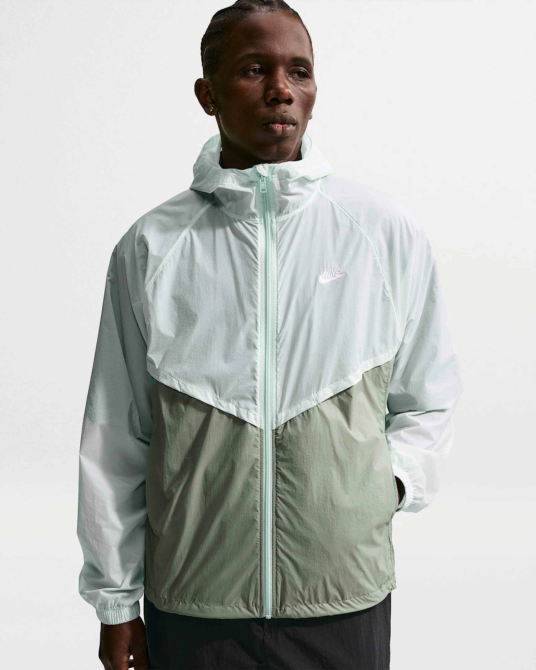 Nike Windrunner Men's Unlined Full-Zip UV Jacket - 1
