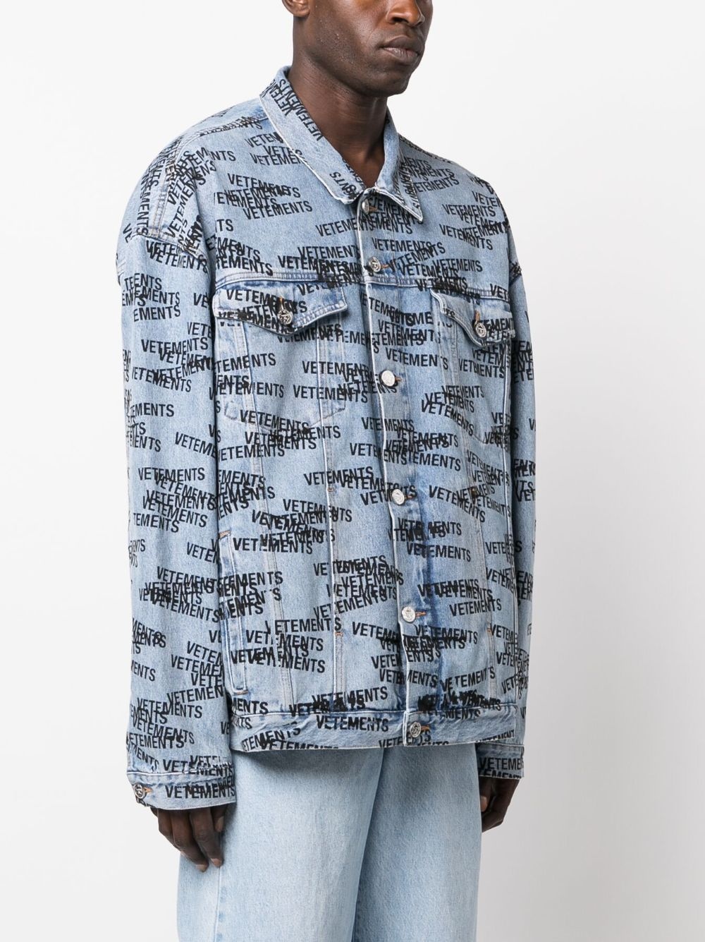 logo-print denim jacket - 3