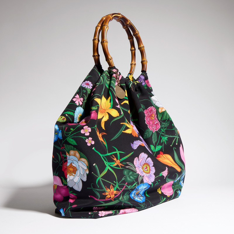 Silk maxi tote bag with bamboo handle 4