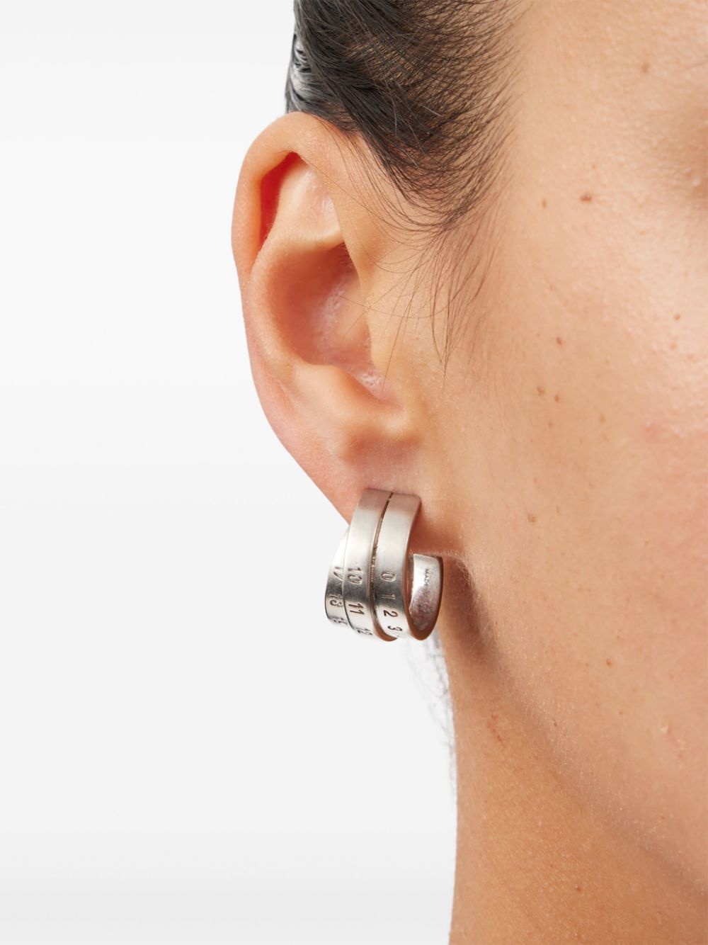 Triple Number-motif earrings - 4