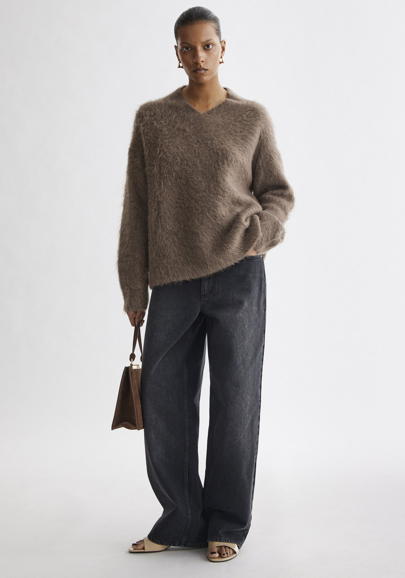 FRANK Alpaca blend V-neck sweater 1