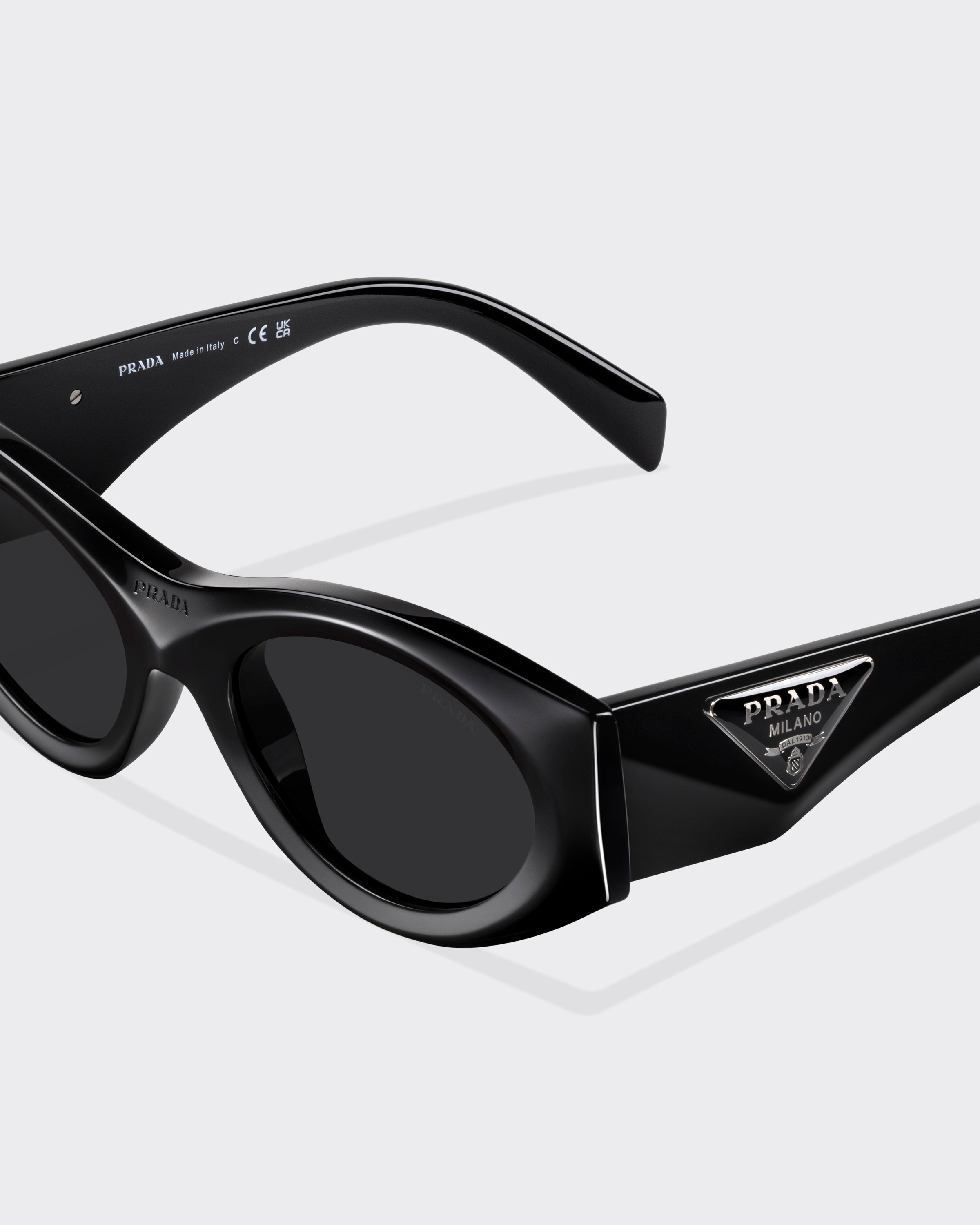 Prada Sunglasses with triangle logo | REVERSIBLE