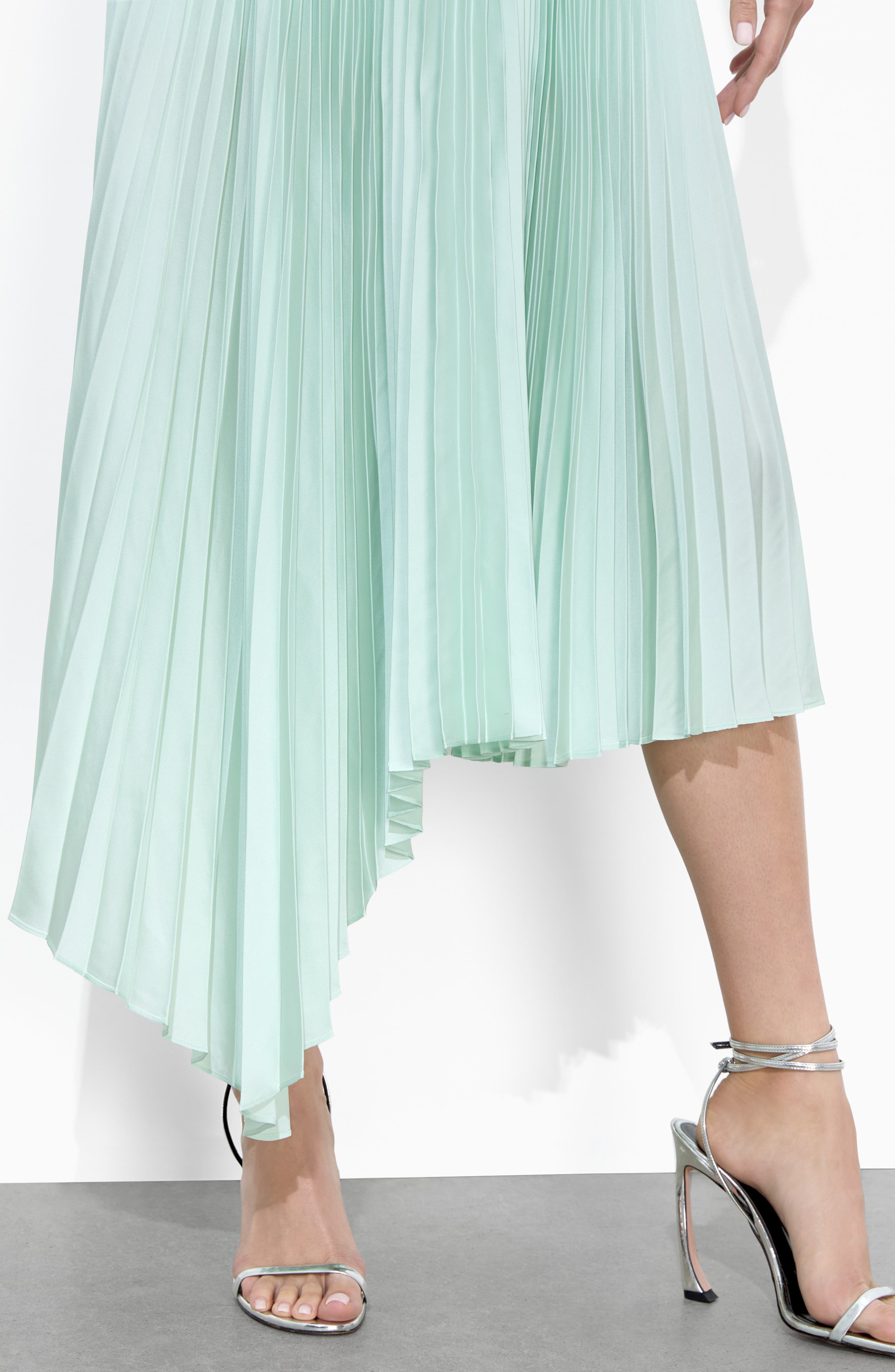 Alice + Olivia Jenara Pleated Asymmetric Skirt in Sea Spray at Nordstrom - 4