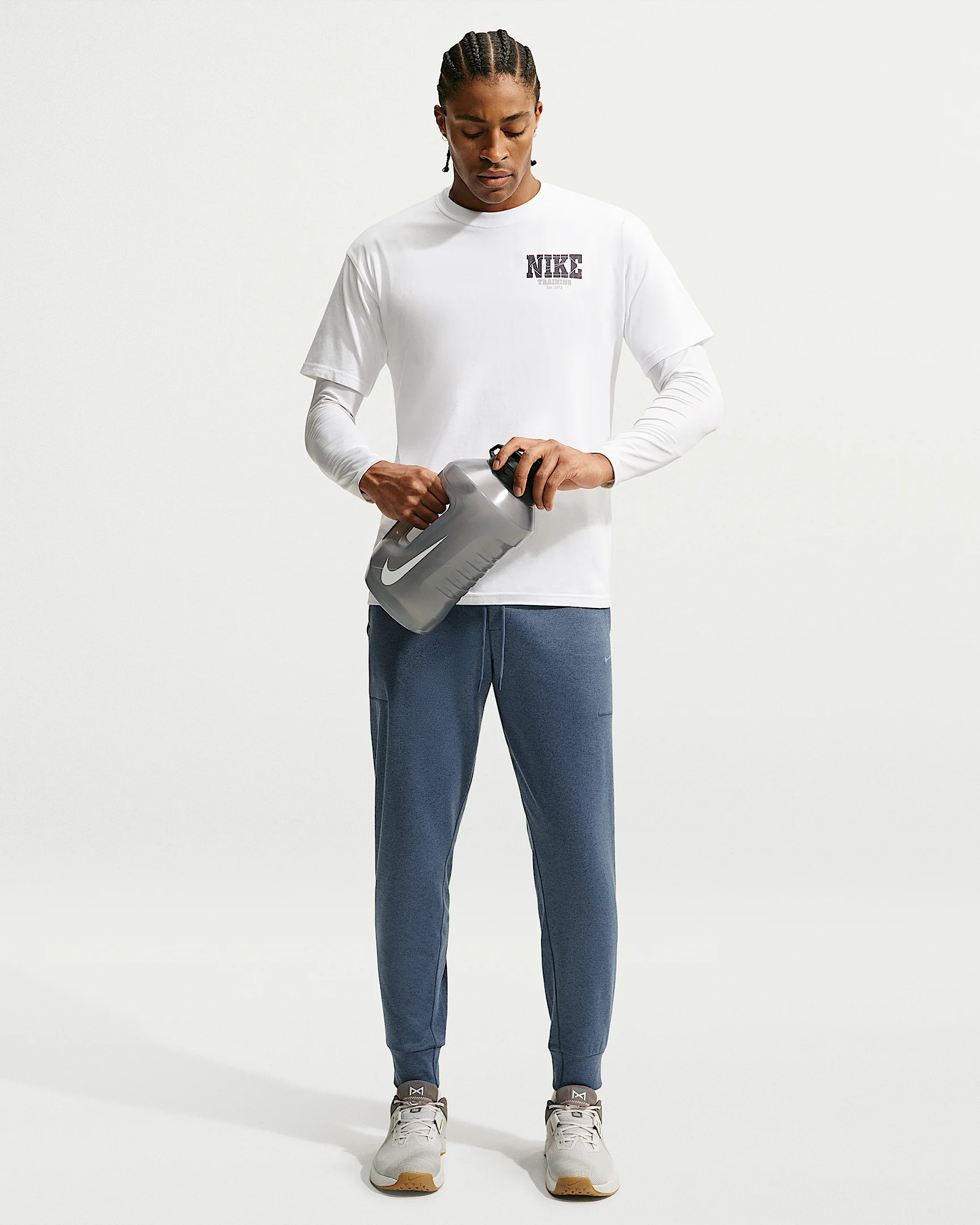Nike Primary NanoKnit Men's Dri-FIT UV Protection Performance Joggers - 1