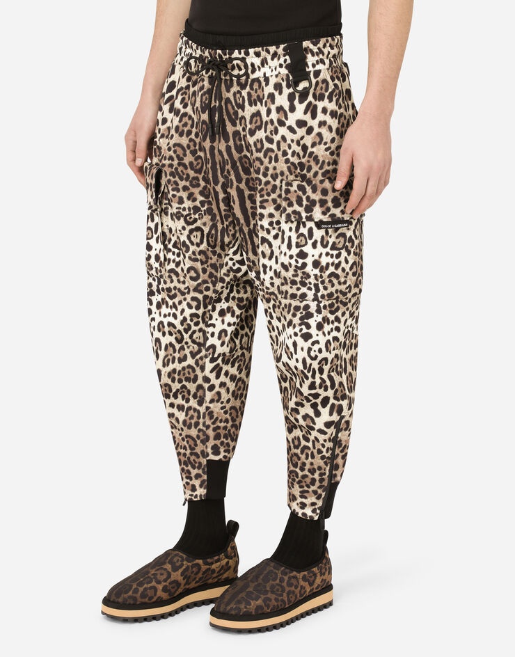 Leopard-print jogging pants with patch embellishment - 4